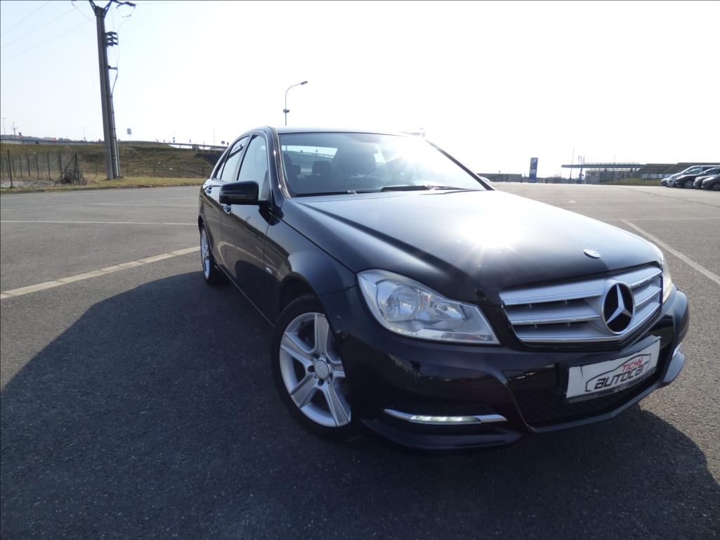 Mercedes-Benz Třídy C, 2,2 CDI BlueEfficiency  180 CD - fotka 3