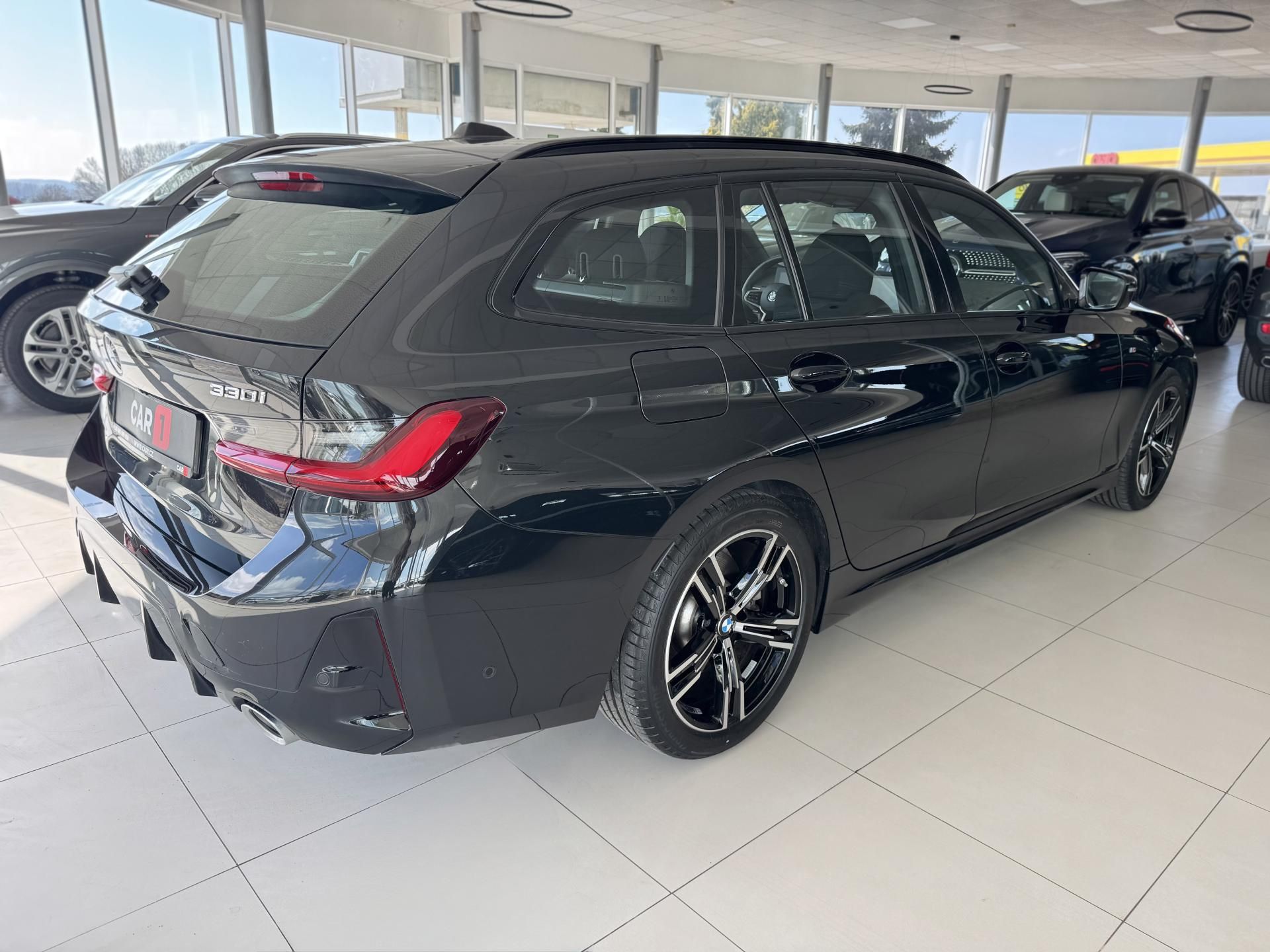 BMW Řada 3, 330i xDrive*M-SPORT*Distronic - fotka 5