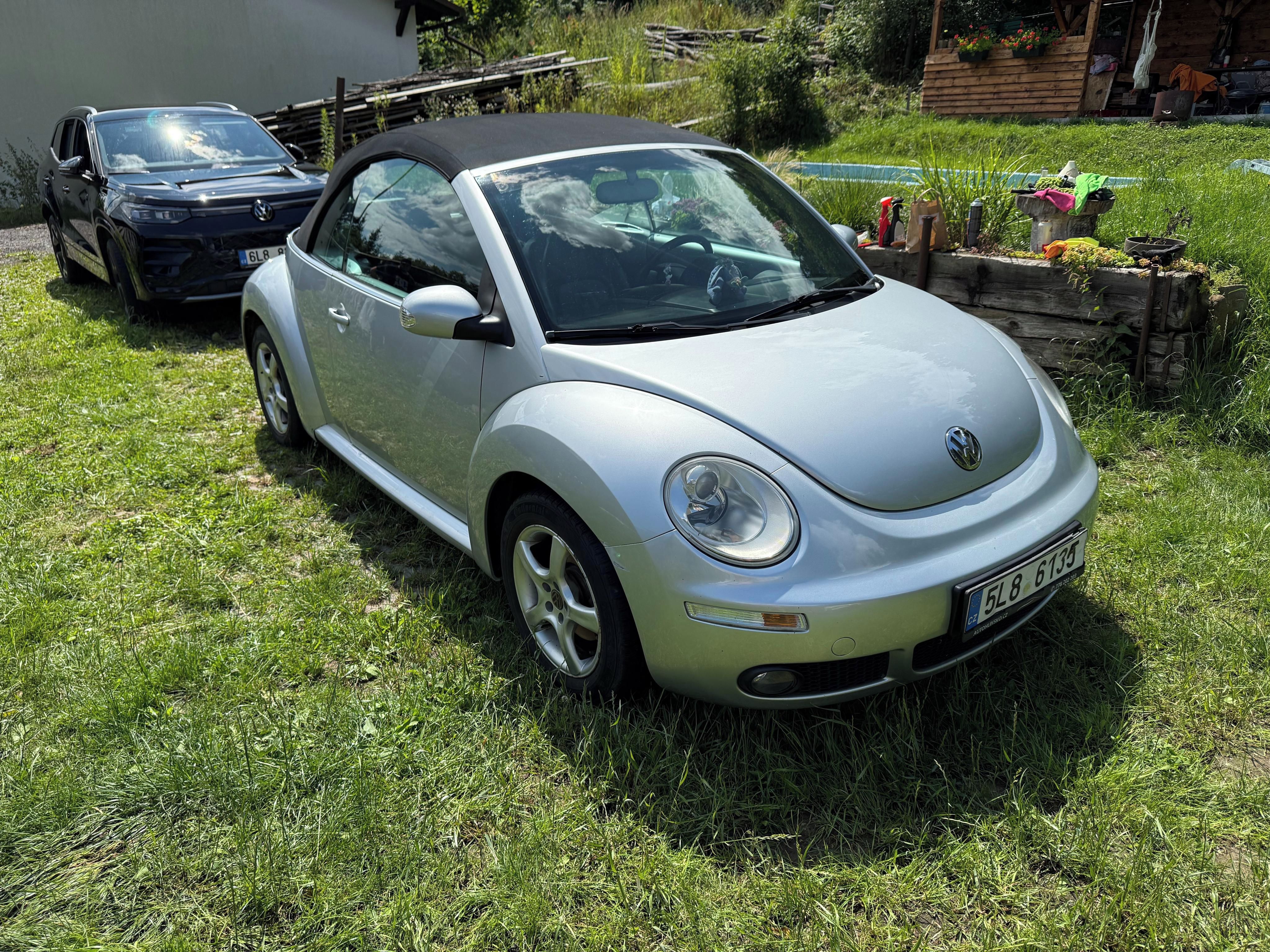 Volkswagen New Beetle, Cabrio, Garážováno - fotka 6