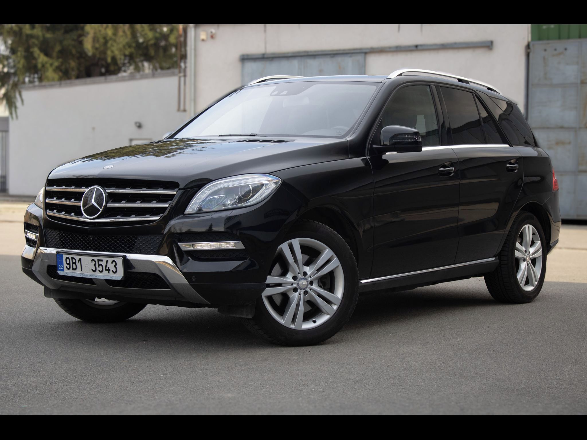 Mercedes-Benz Třídy M, Mercedes-Benz ML 350, 100%