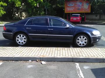 V 10
