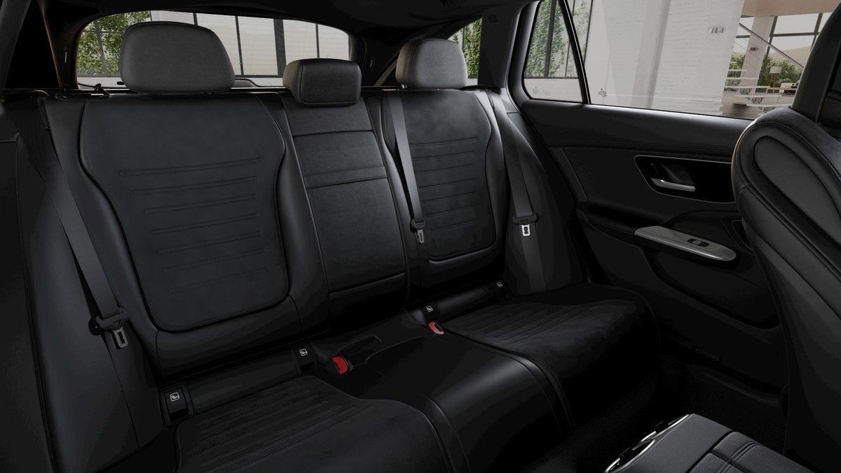 Mercedes-Benz Třídy C, 220 d 4MATIC kombi Edition 140 - fotka 3