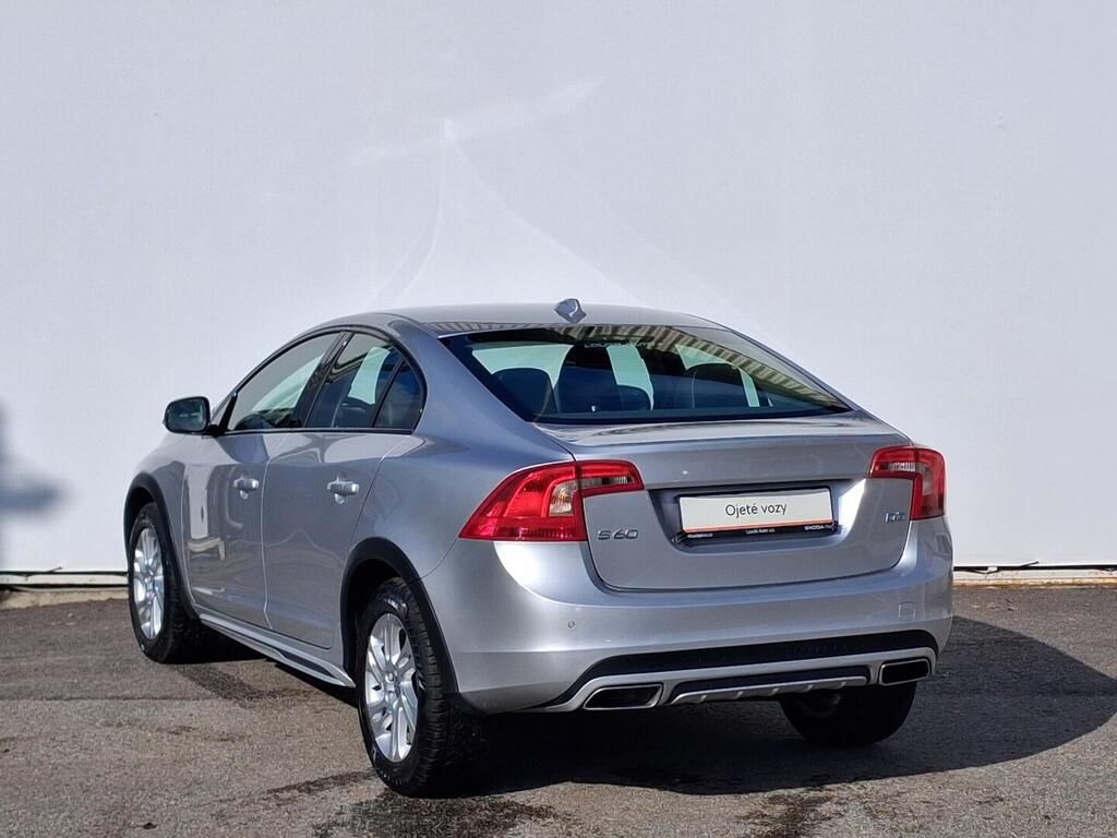 Volvo S60, Cross Country 2.0 D3 110 kW - fotka 6