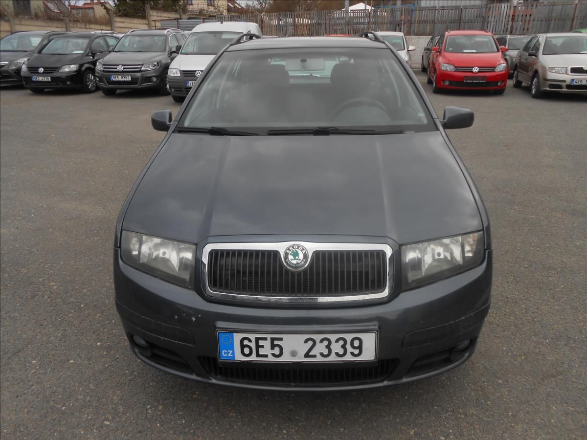 Škoda Fabia, 1,4 16V 59Kw - fotka 2