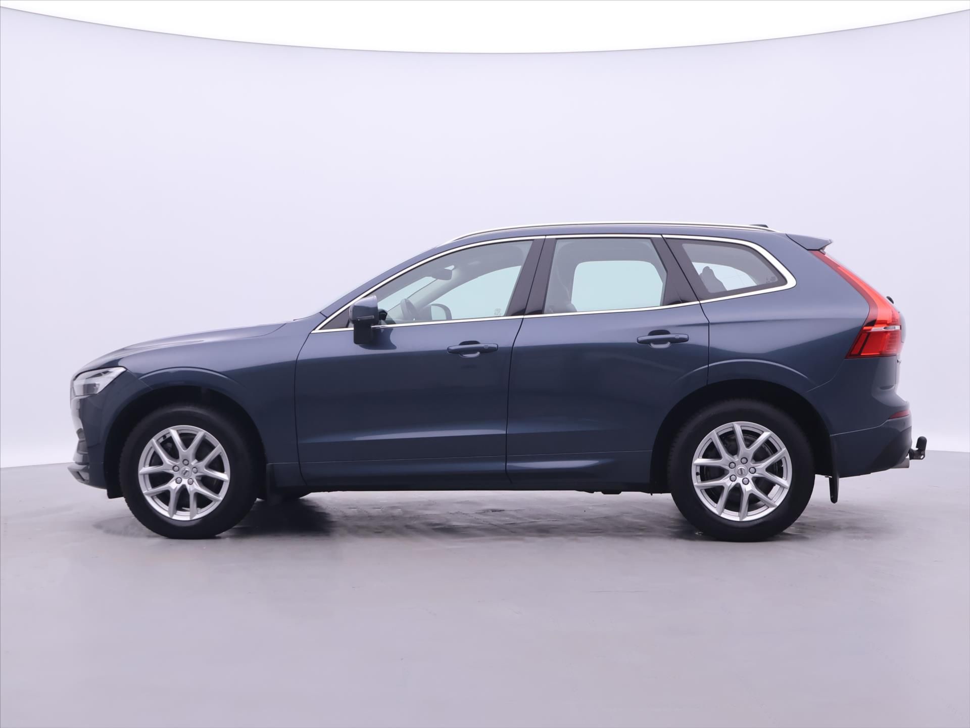 Volvo XC60, 2,0 145 kW D4 AWD Momentum - fotka 4