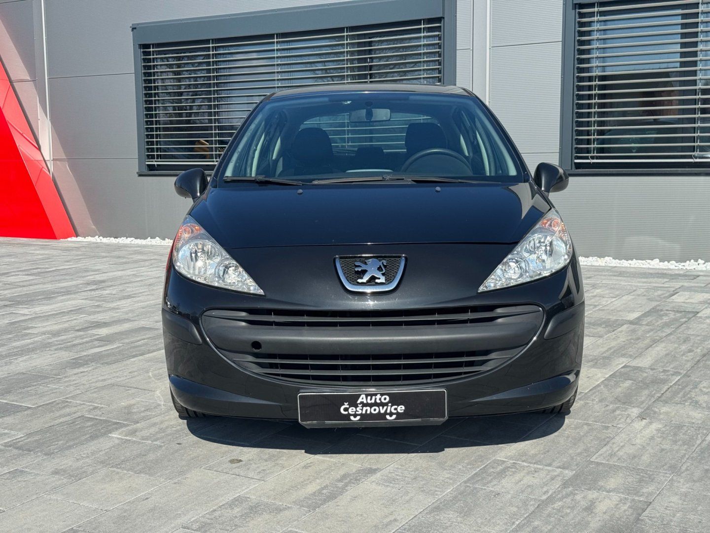 Peugeot 207, 1,4i 54 KW Klima - fotka 2