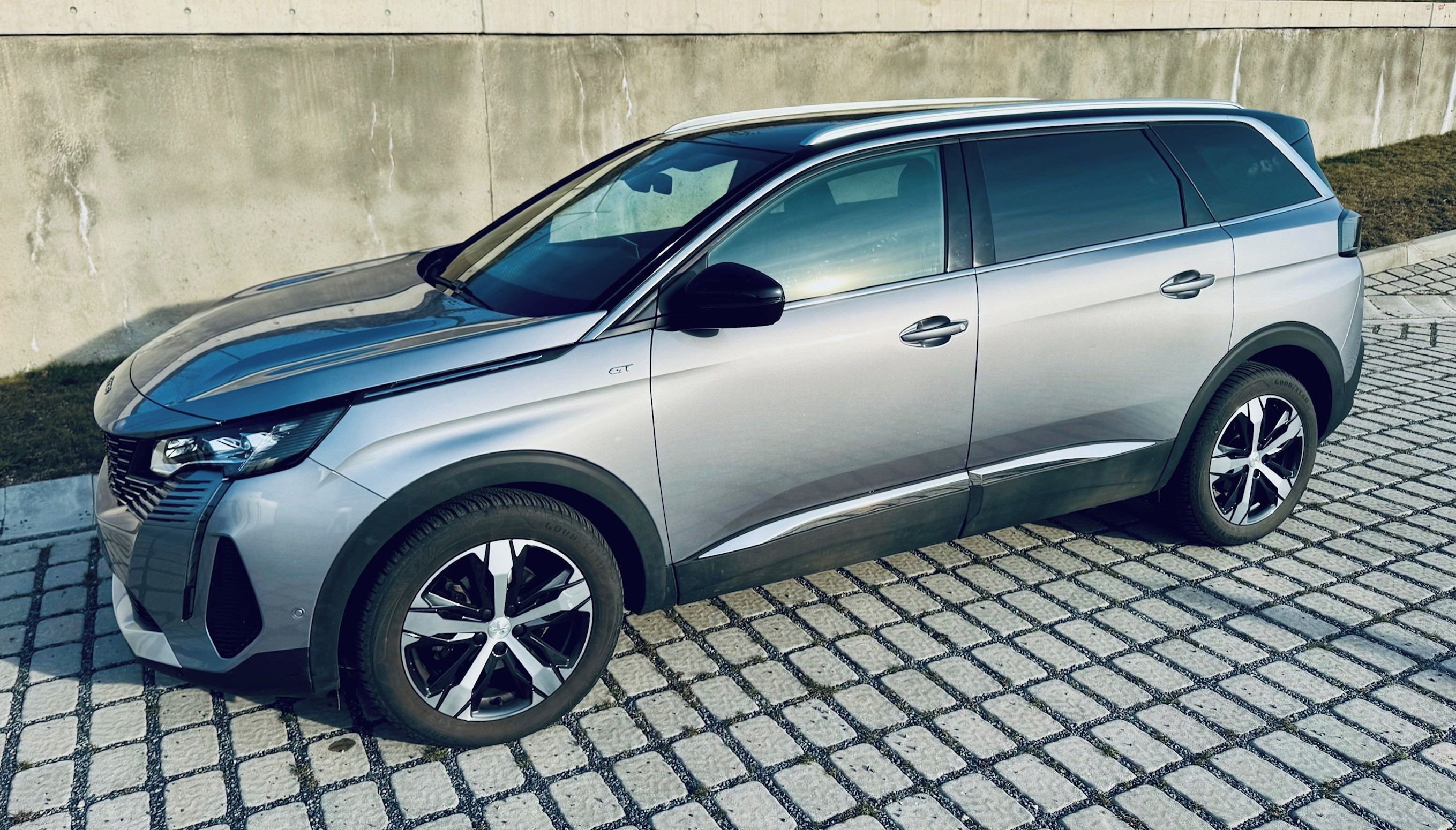 Peugeot 5008, Peugeot 5008 GT 1,5 BlueHDi - fotka 2
