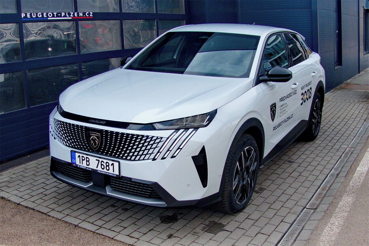 Peugeot 3008, BUSINESS Hybrid 145 e-DCS6