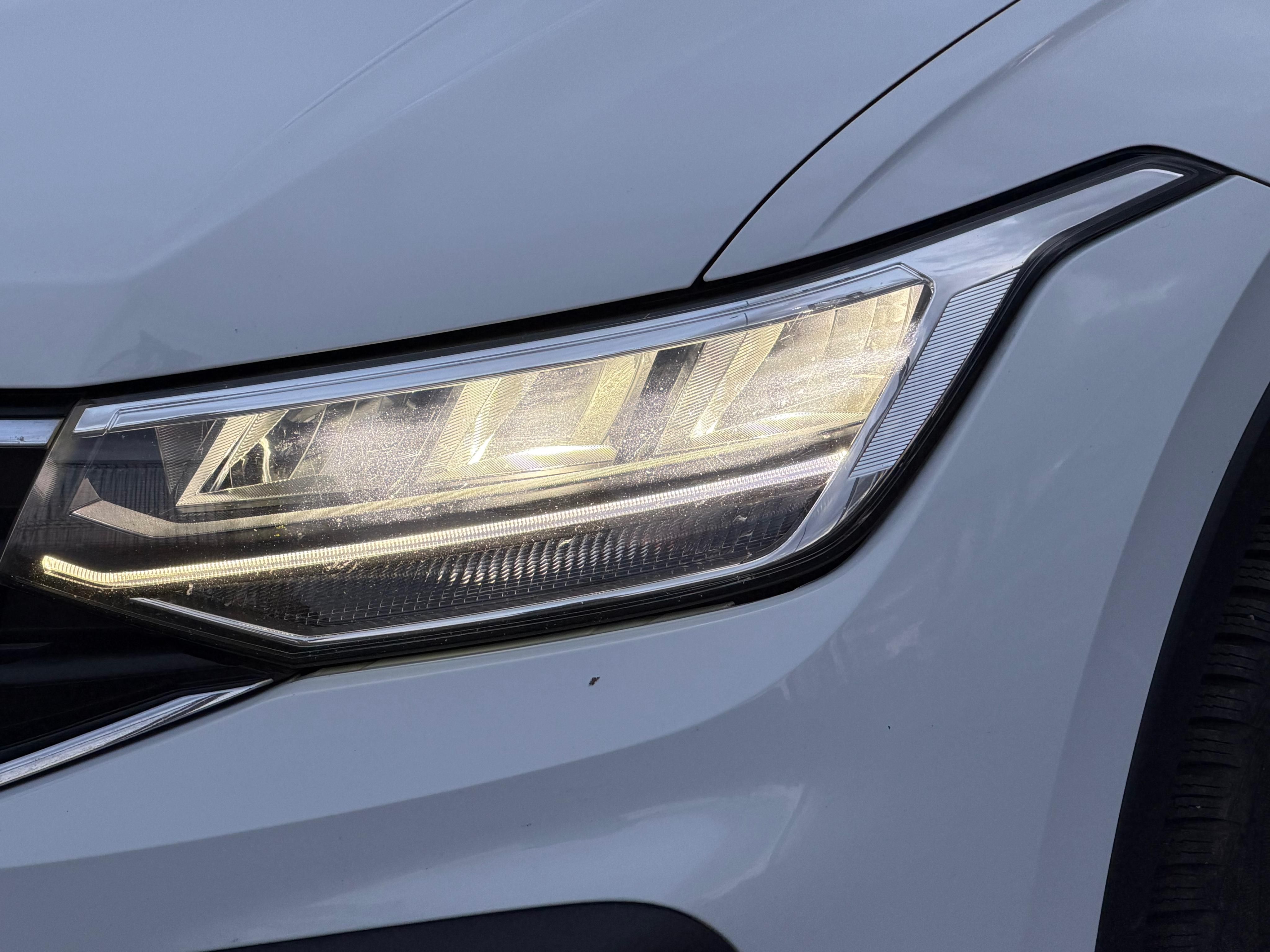 Volkswagen Tiguan, 2.0TDI-4X4-DSG-VIRTUAL!!!DPH!! - fotka 4