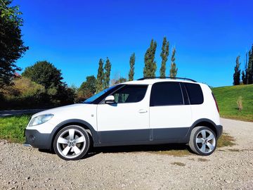 Škoda Roomster Scout 1,6 77 kW