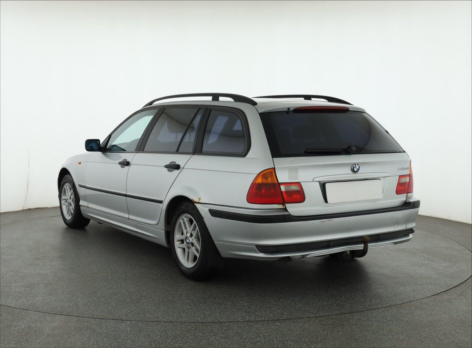 BMW Řada 3, 318 d, po STK, Tažné, Klima - fotka 4