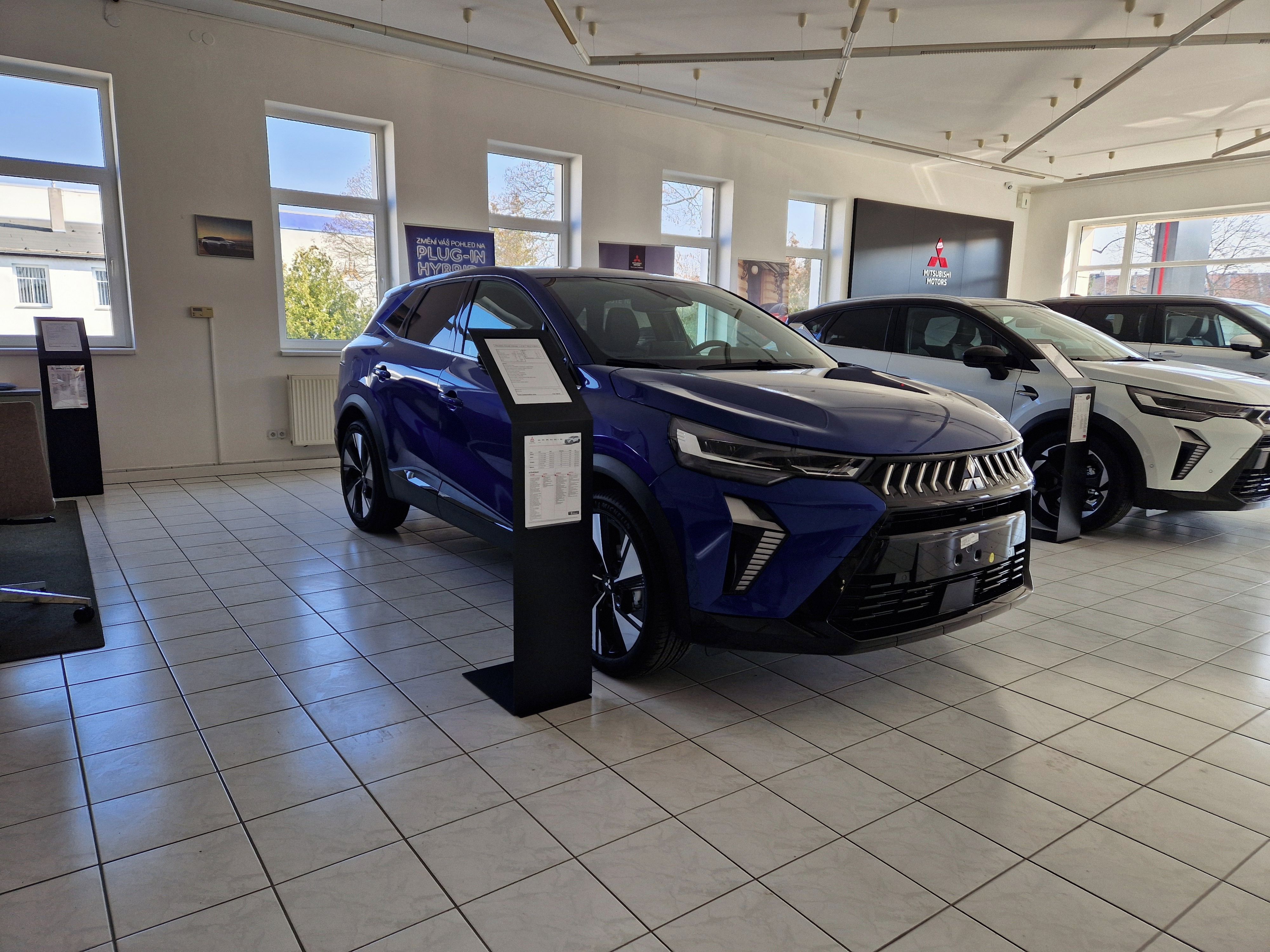 Mitsubishi Grandis, Intense+ 1.3 DI-T MHEV 104 kW - fotka 3