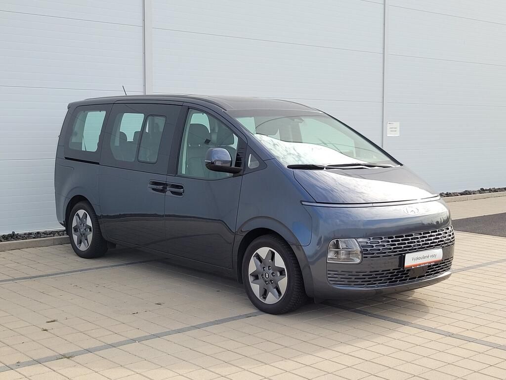 Hyundai Staria, Style Premium 2.2 CRDi 130 kW - fotka 3