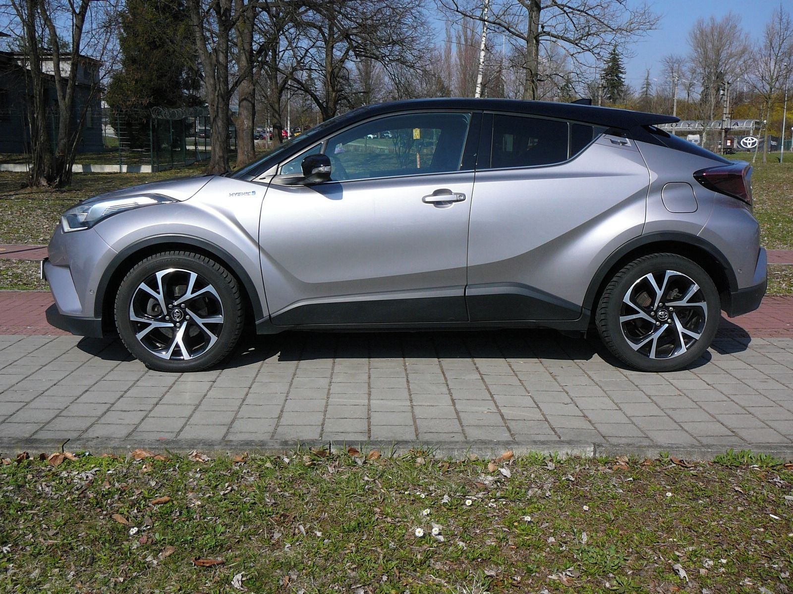 Toyota C-HR, 18i Hybrid AUT 1MAJ ČR - fotka 3