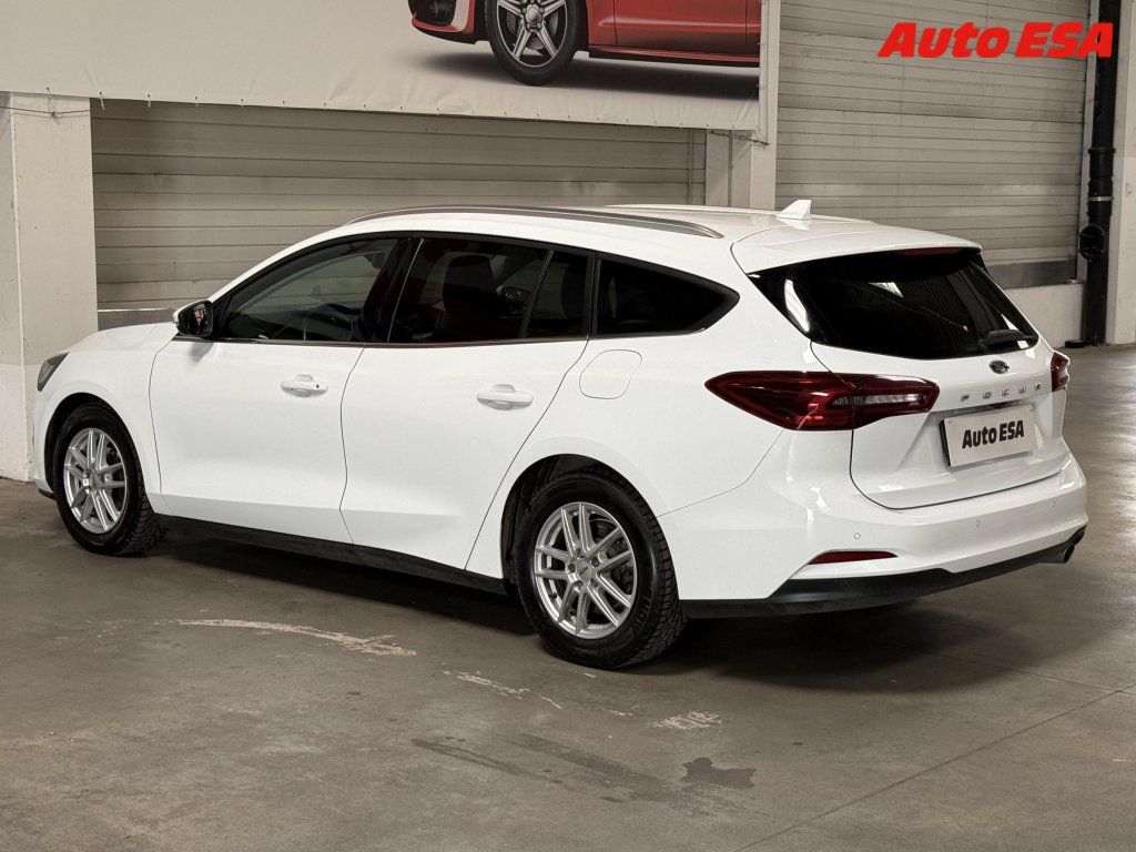 Ford Focus, 1.5TDCi,1.maj,ČR,Titanium - fotka 4