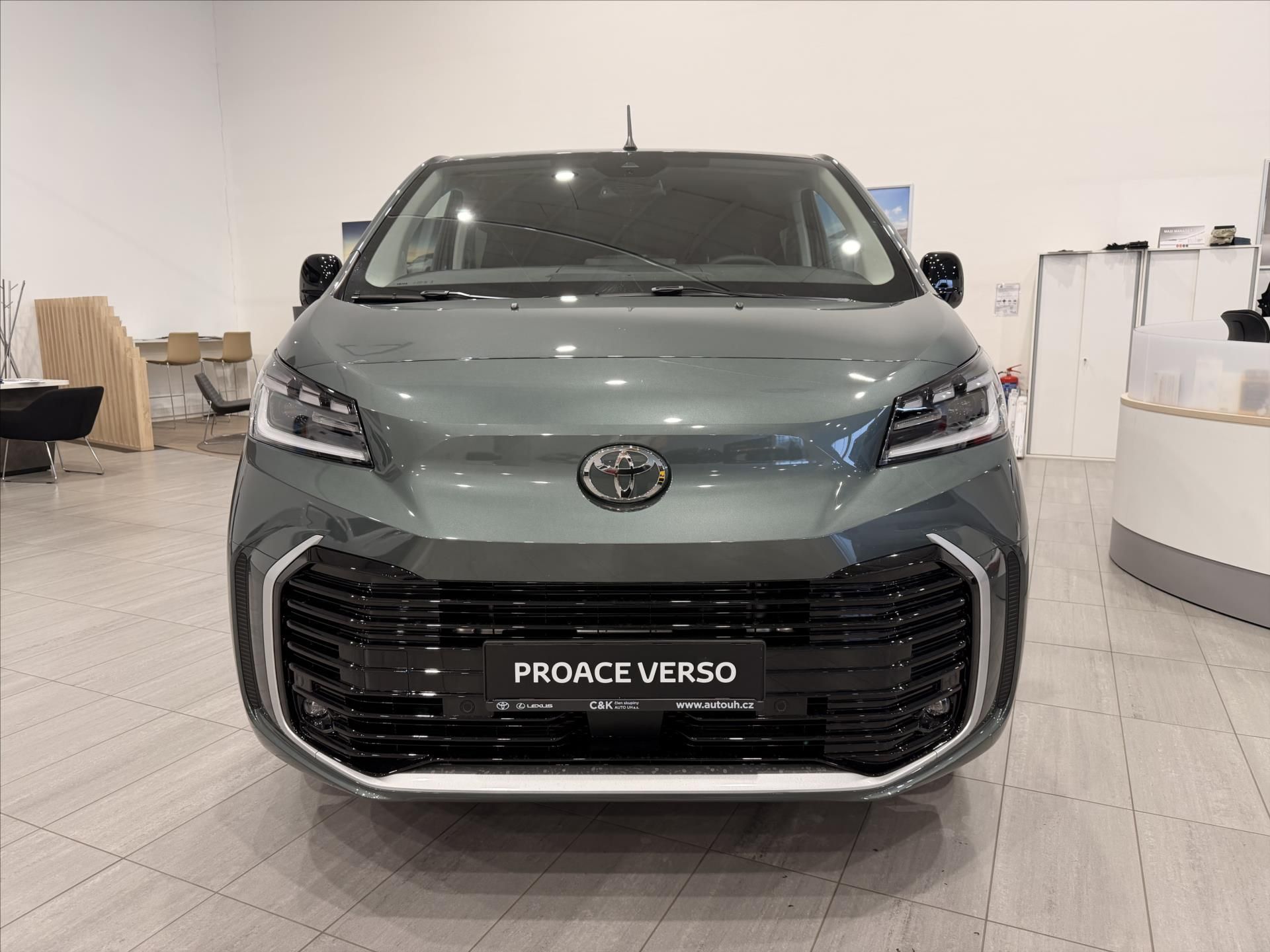 Toyota Proace Verso, 2,0 Diesel (177hp) 8AT  L2 Fam - fotka 2
