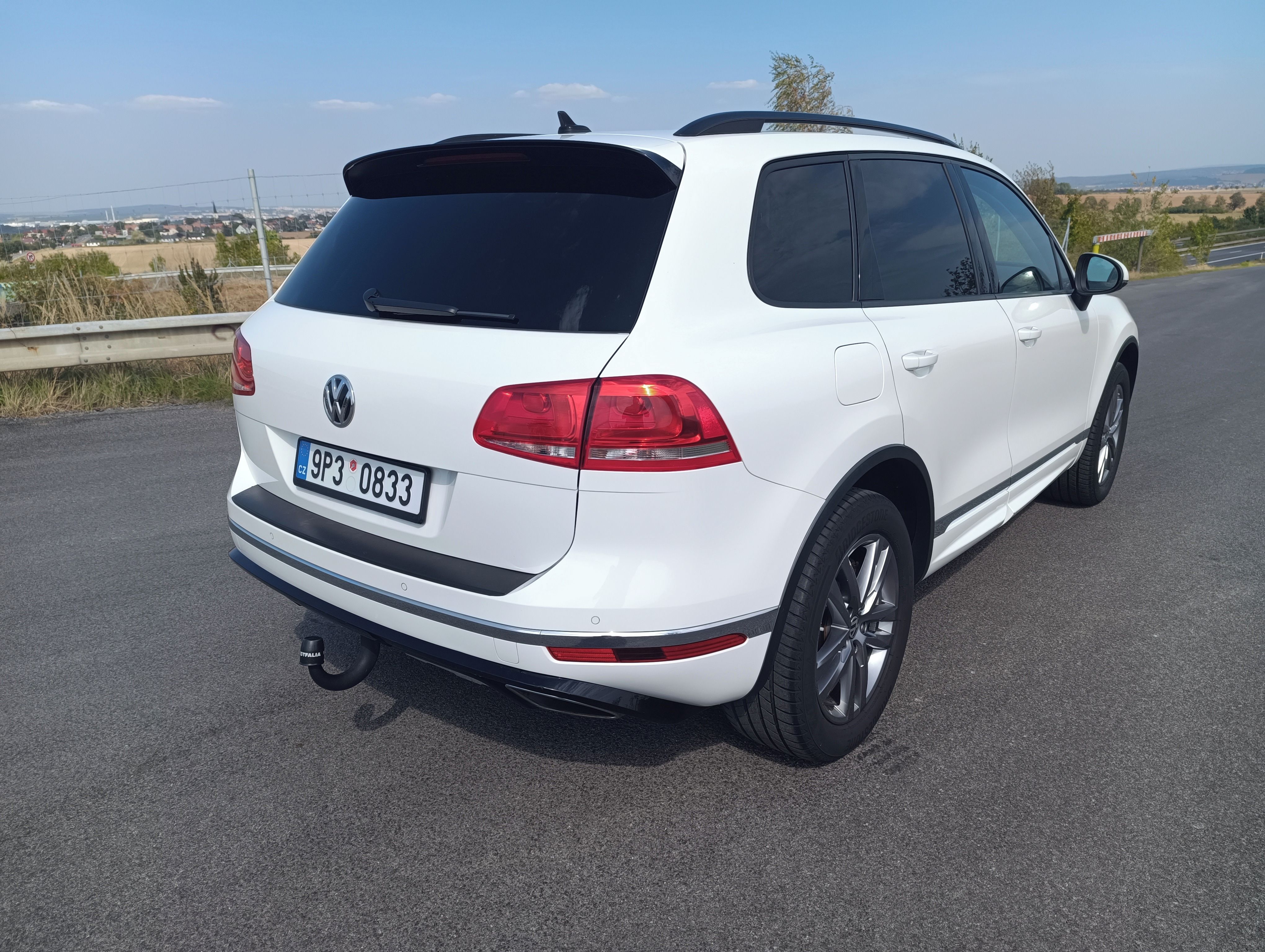 Volkswagen Touareg, R-Line 3.0TDI 193kW bez měchů! - fotka 4