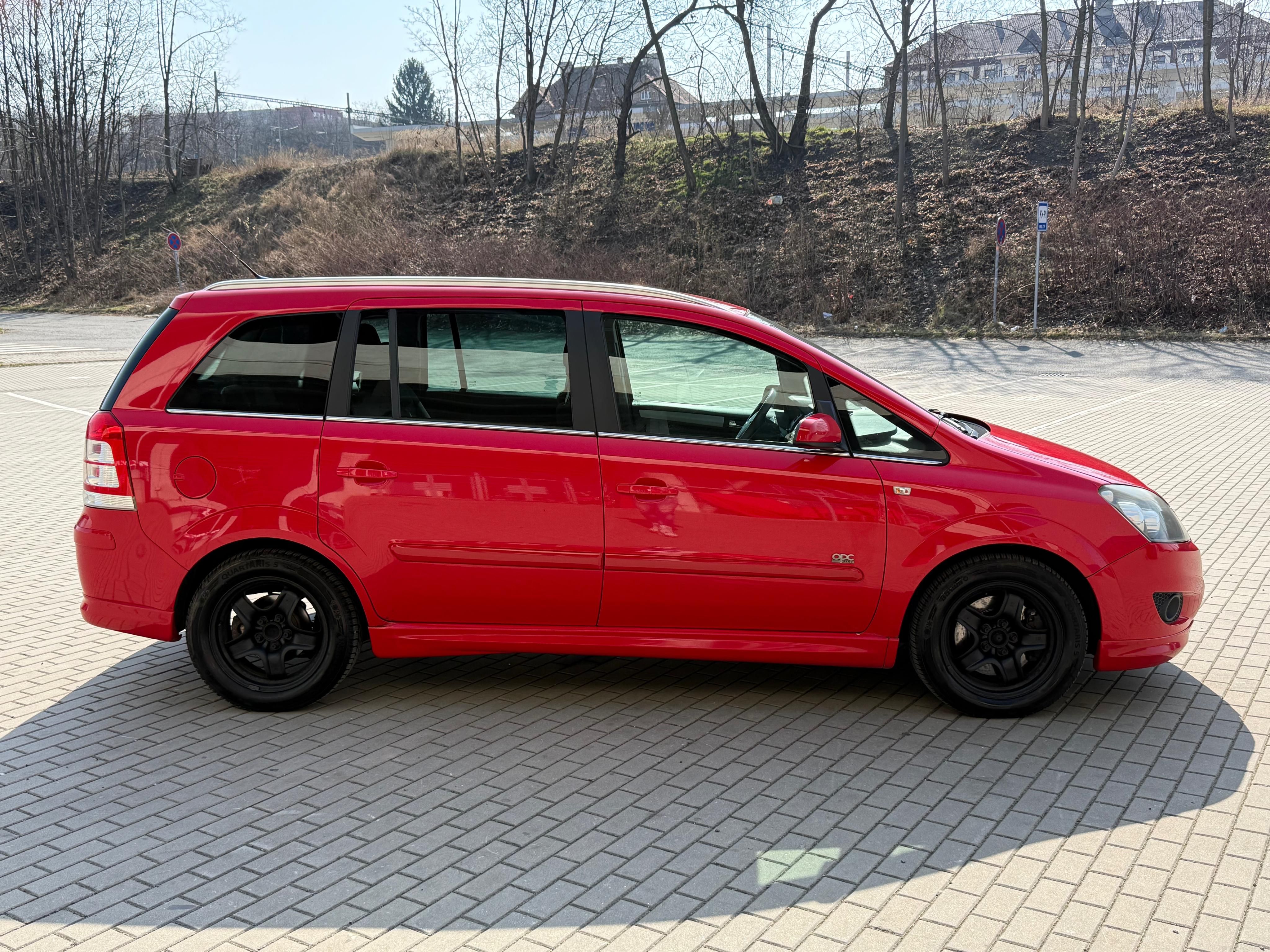 Opel Zafira, 1.9CDTI, 110kw 7 míst - fotka 6