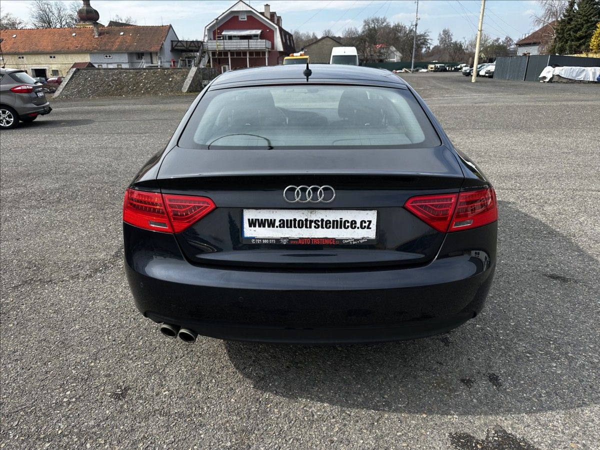 Audi A5, 2,0 TDI-Sportback-PO ROZVODECH - fotka 4