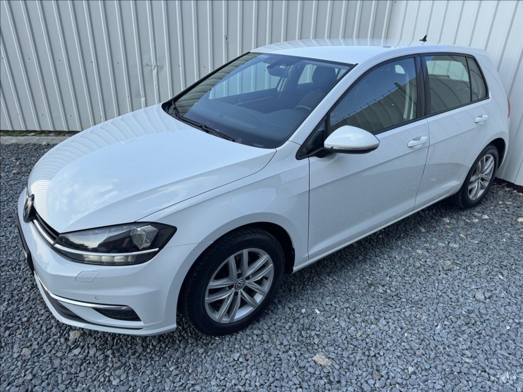 Volkswagen Golf, 2,0 TDI HIGHLINE DPH 1.maj ČR - fotka 5