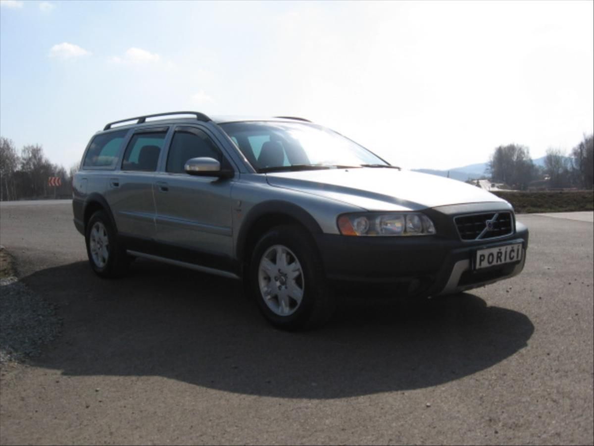 Volvo XC70, 2,4 D5 Automat AWD - fotka 4