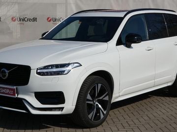 B6 AWD R-Design Auto 7 míst