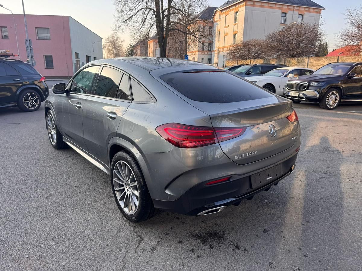 Mercedes-Benz GLE, 300 d 4MATIC kupé - fotka 5