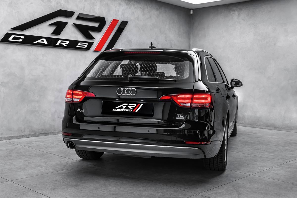 Audi A4 Avant, 2,0TDI Sport Navi - fotka 6