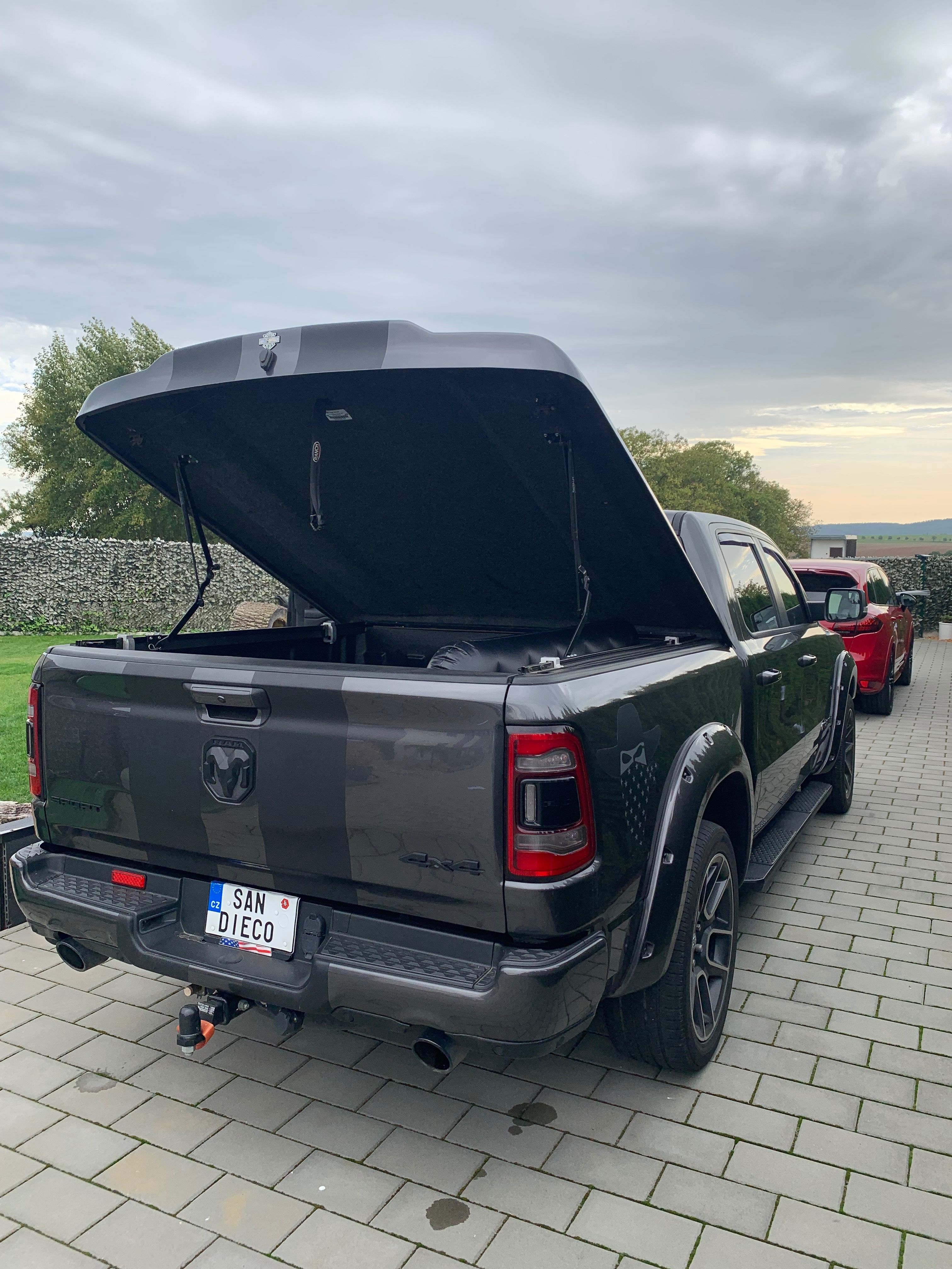 Dodge Ram, RAM  LARAMIE SPORT LPG DPH - fotka 5