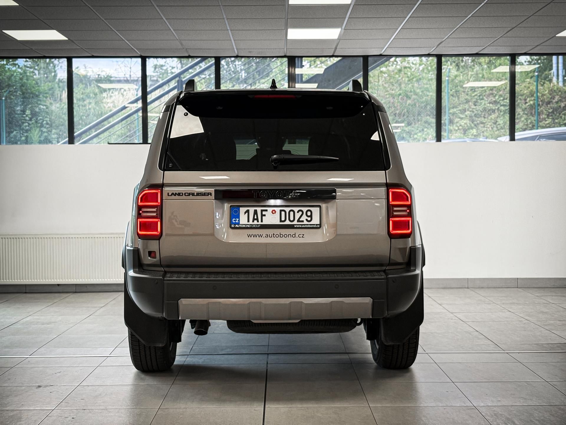 Toyota Land Cruiser, 2.8D MHEV 8AT 4x4, EXECUTIVE - fotka 3