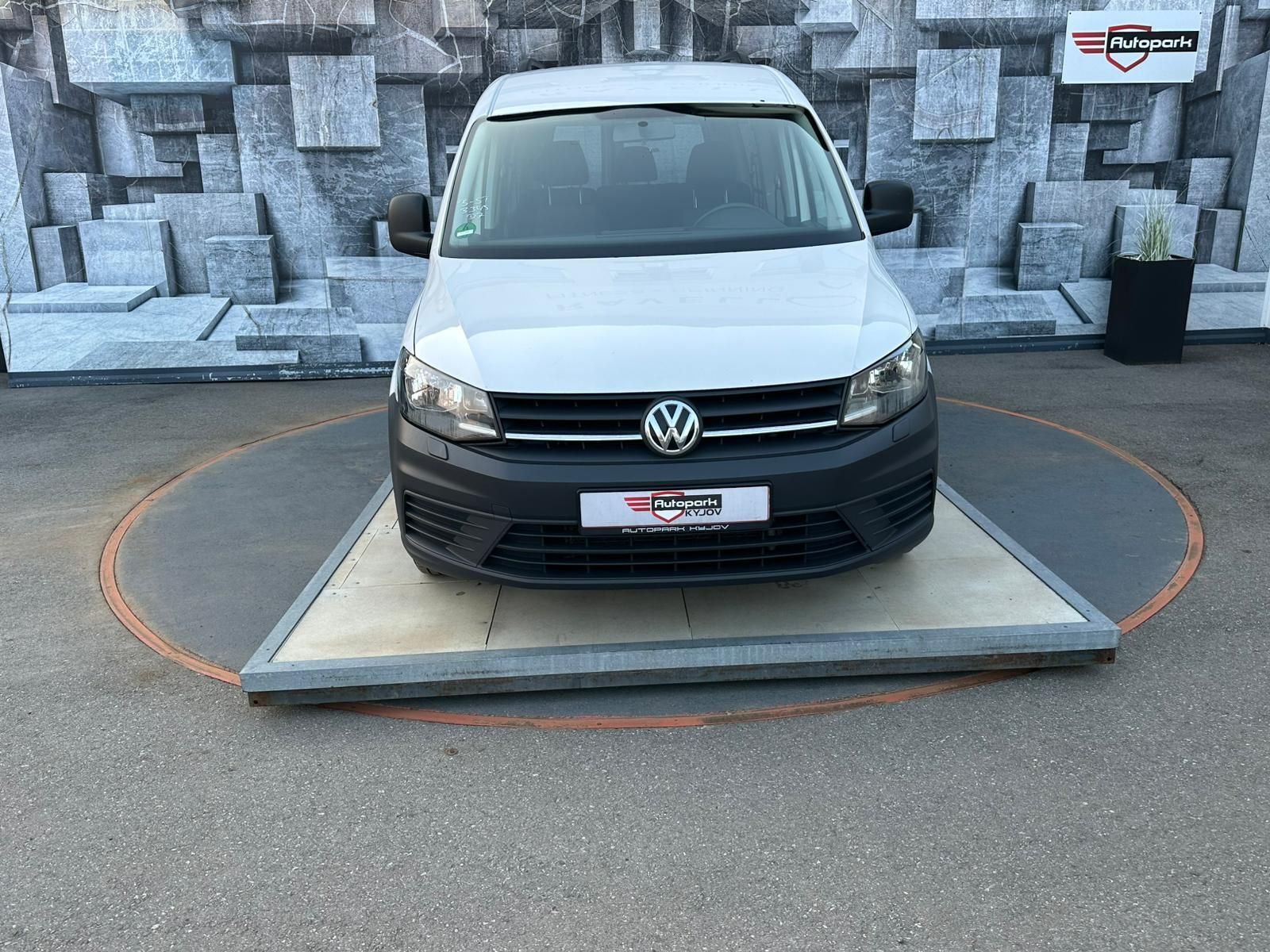 Volkswagen Caddy, MAXI, 2.0TDi, 75KW, 5 MÍST - fotka 2