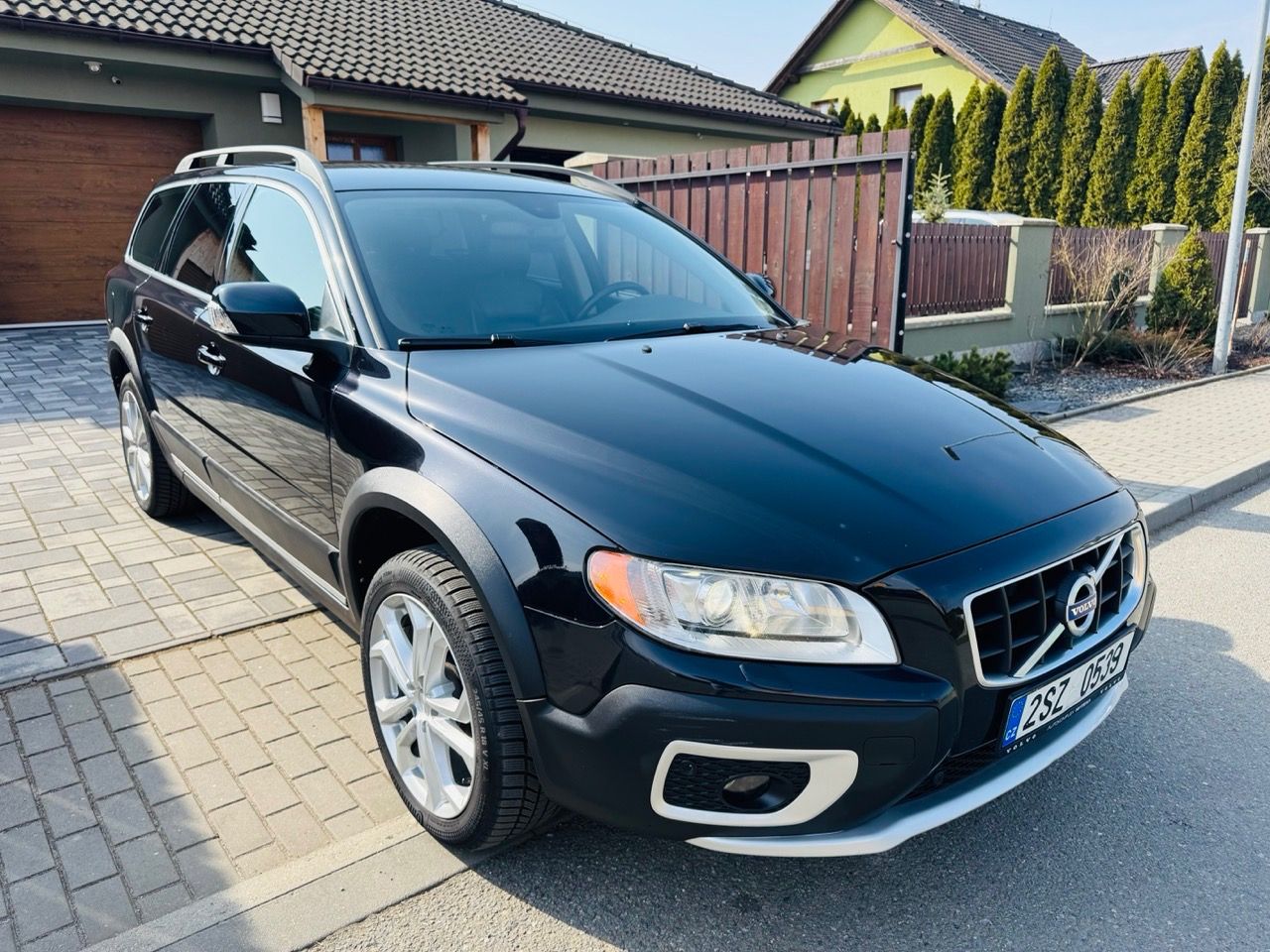 Volvo XC70, D5 AWD -  serviska TOPSTAV