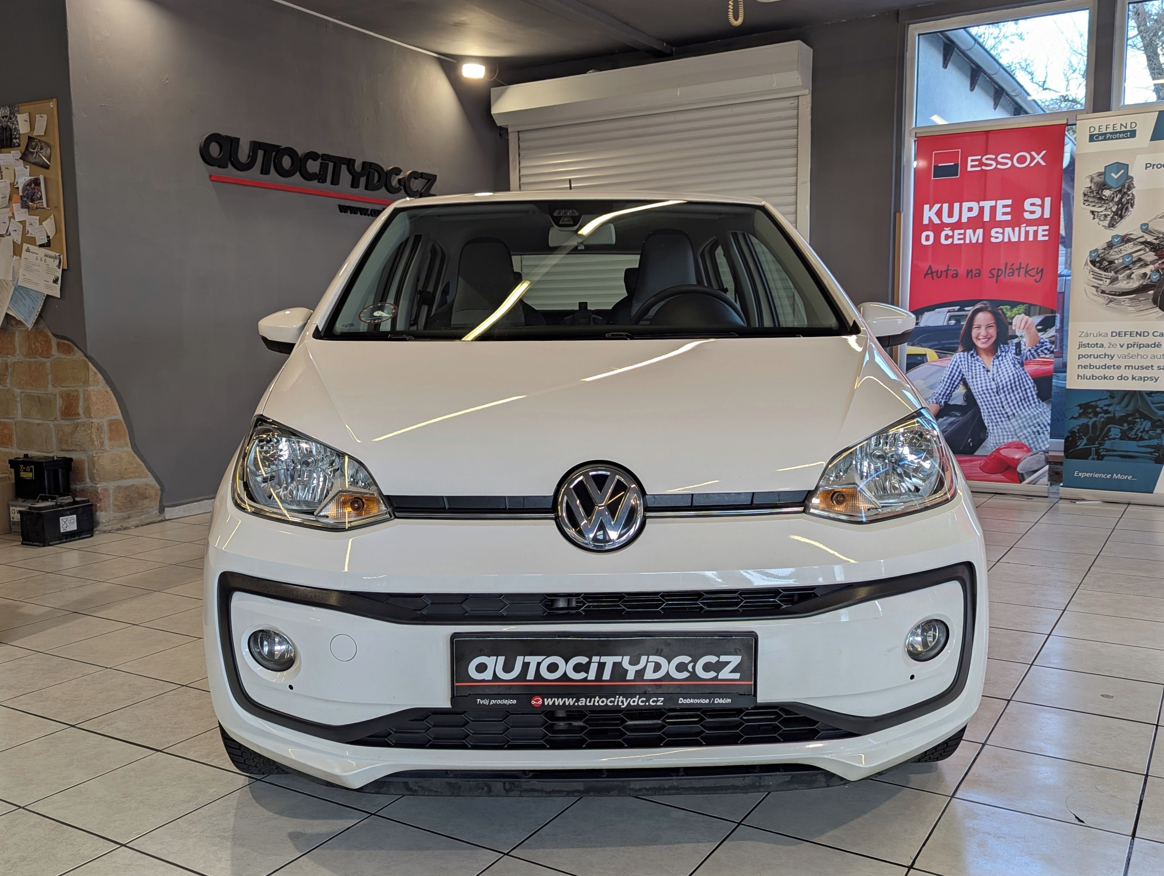 Volkswagen Up!, 1.0 MPi 44kW MOVE VÝHŘEVY, DPH - fotka 2