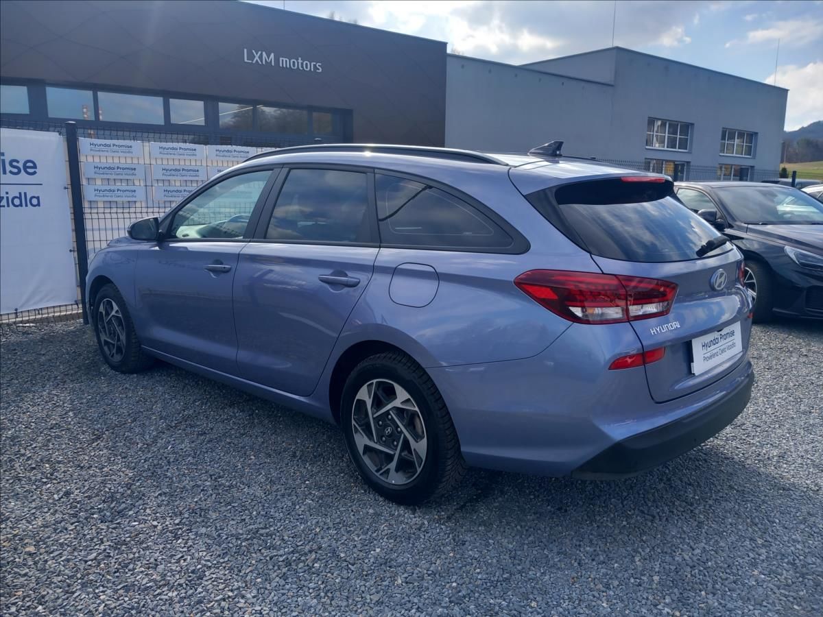 Hyundai i30, 1,5 l SMART - fotka 6