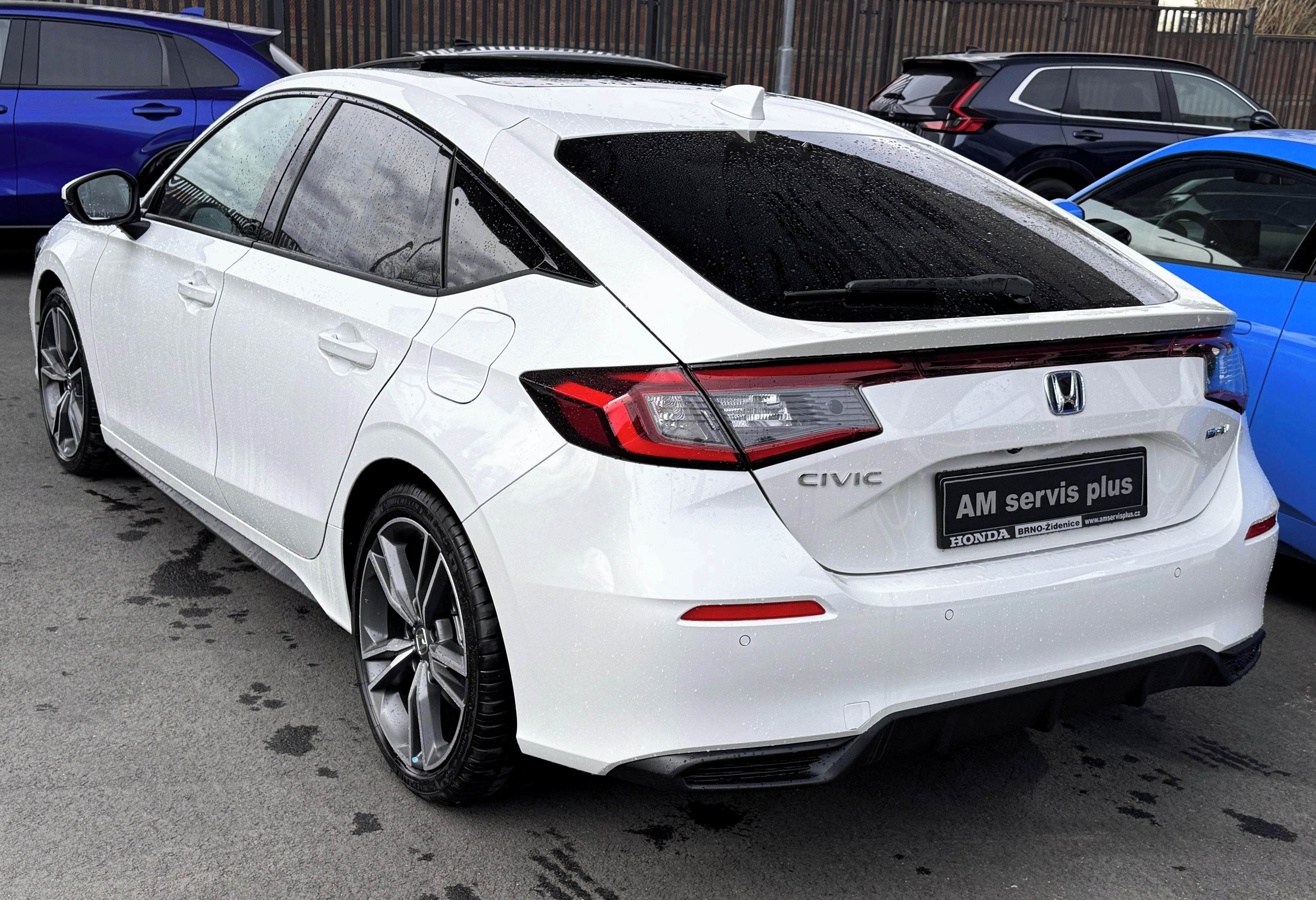 Honda Civic, 2.0e:HEV Advance - fotka 6