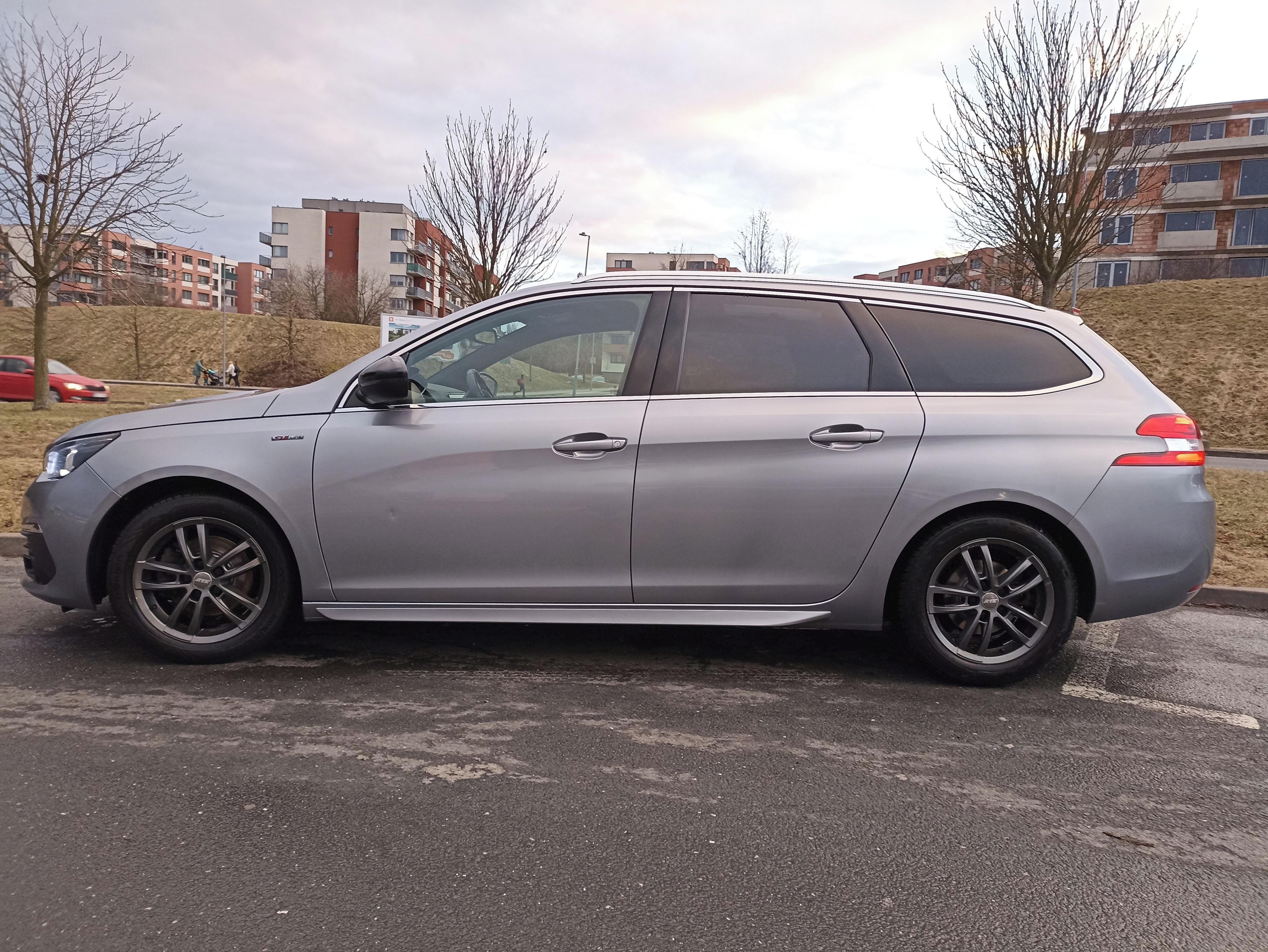 Peugeot 308, 1.5 HDi, 96 kW, GTline - fotka 5