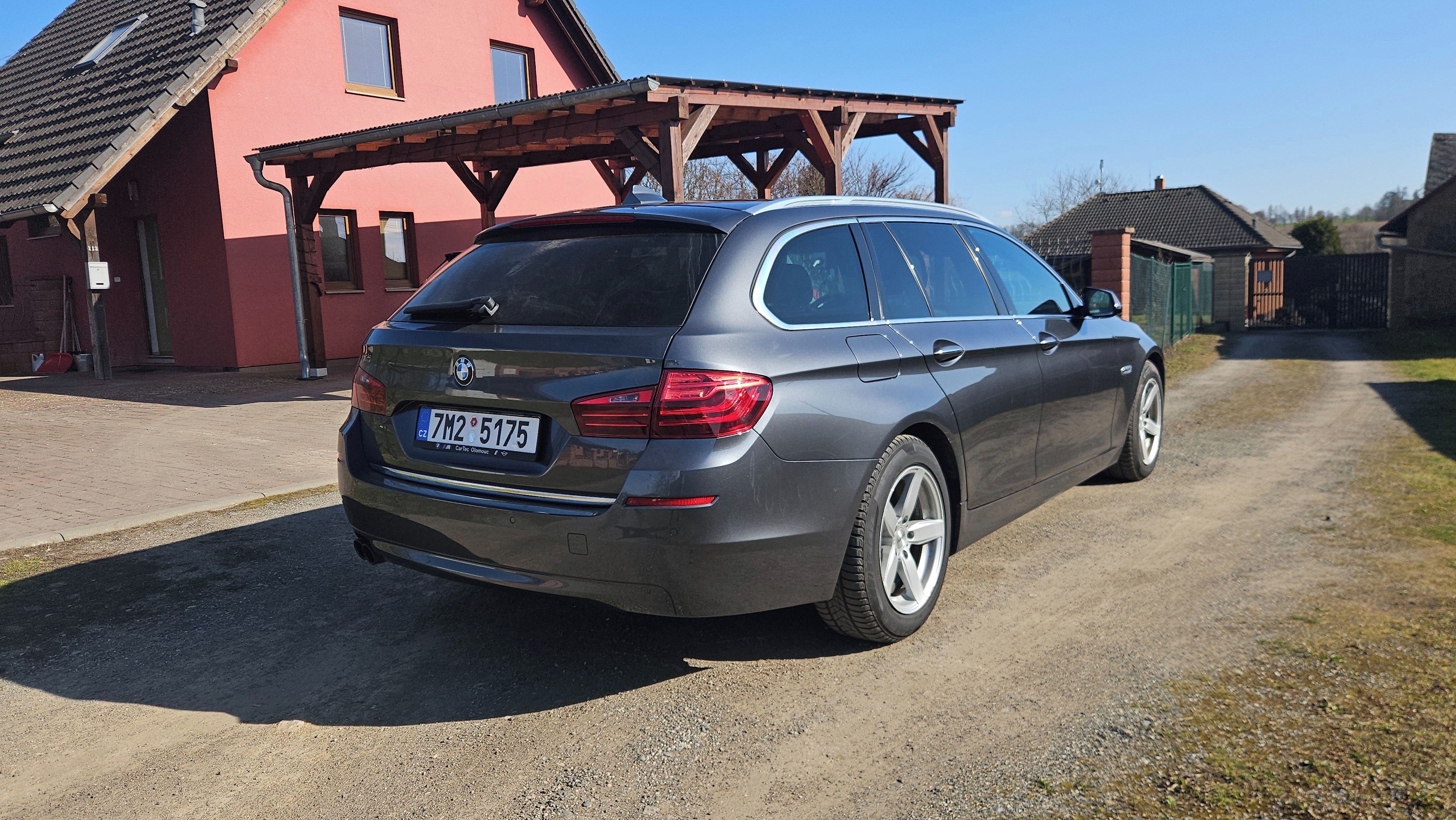 BMW Řada 5, 520d F11, luxury line,serviska - fotka 5