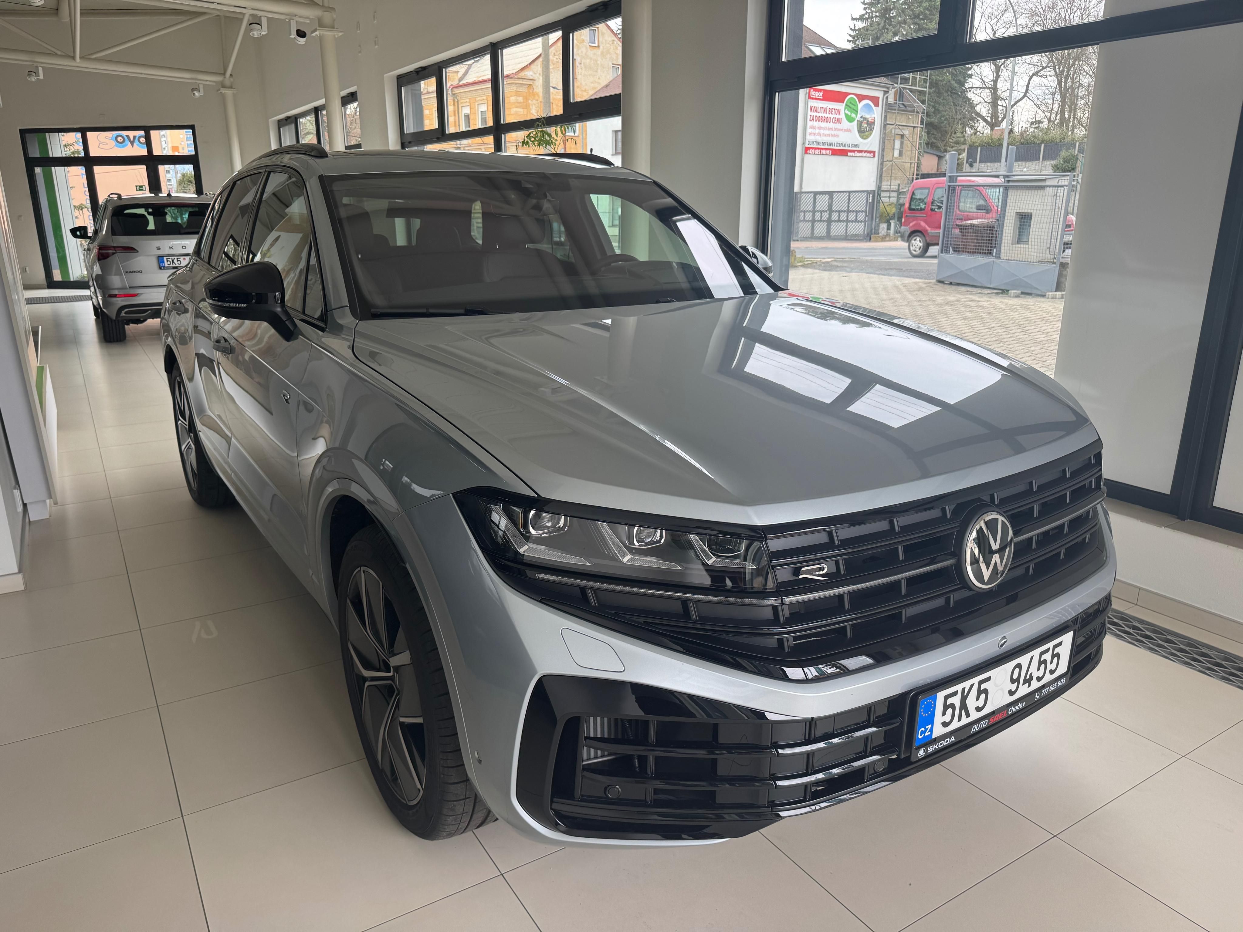 Volkswagen Touareg, R FINAL EDITION,3.0 V6 Ehybrid - fotka 3