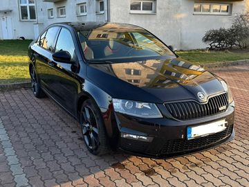 III RS Sedan 2.0 TDI