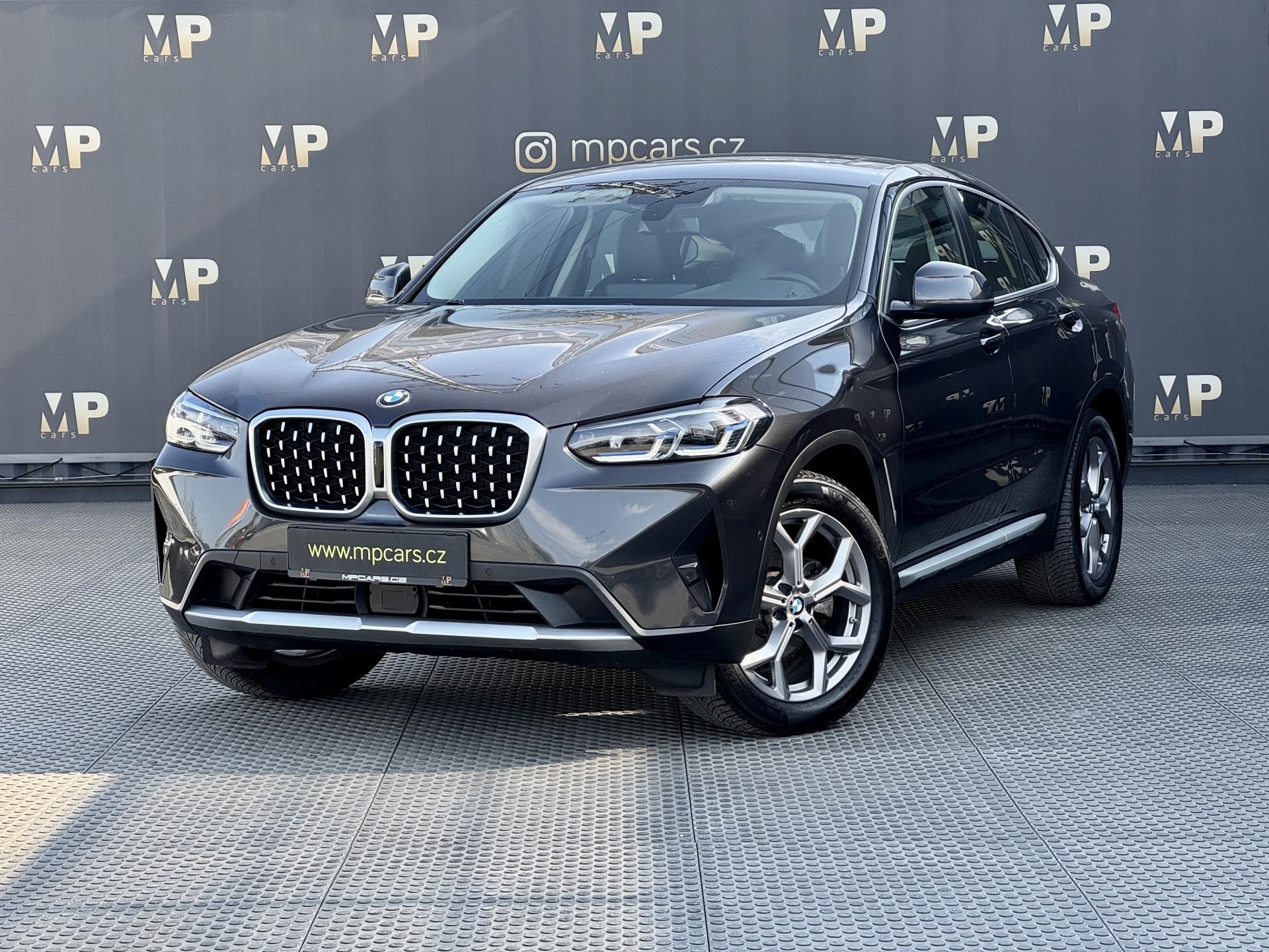 BMW X4, 2.0 xDrive20d, PANO, DPH, WIFI