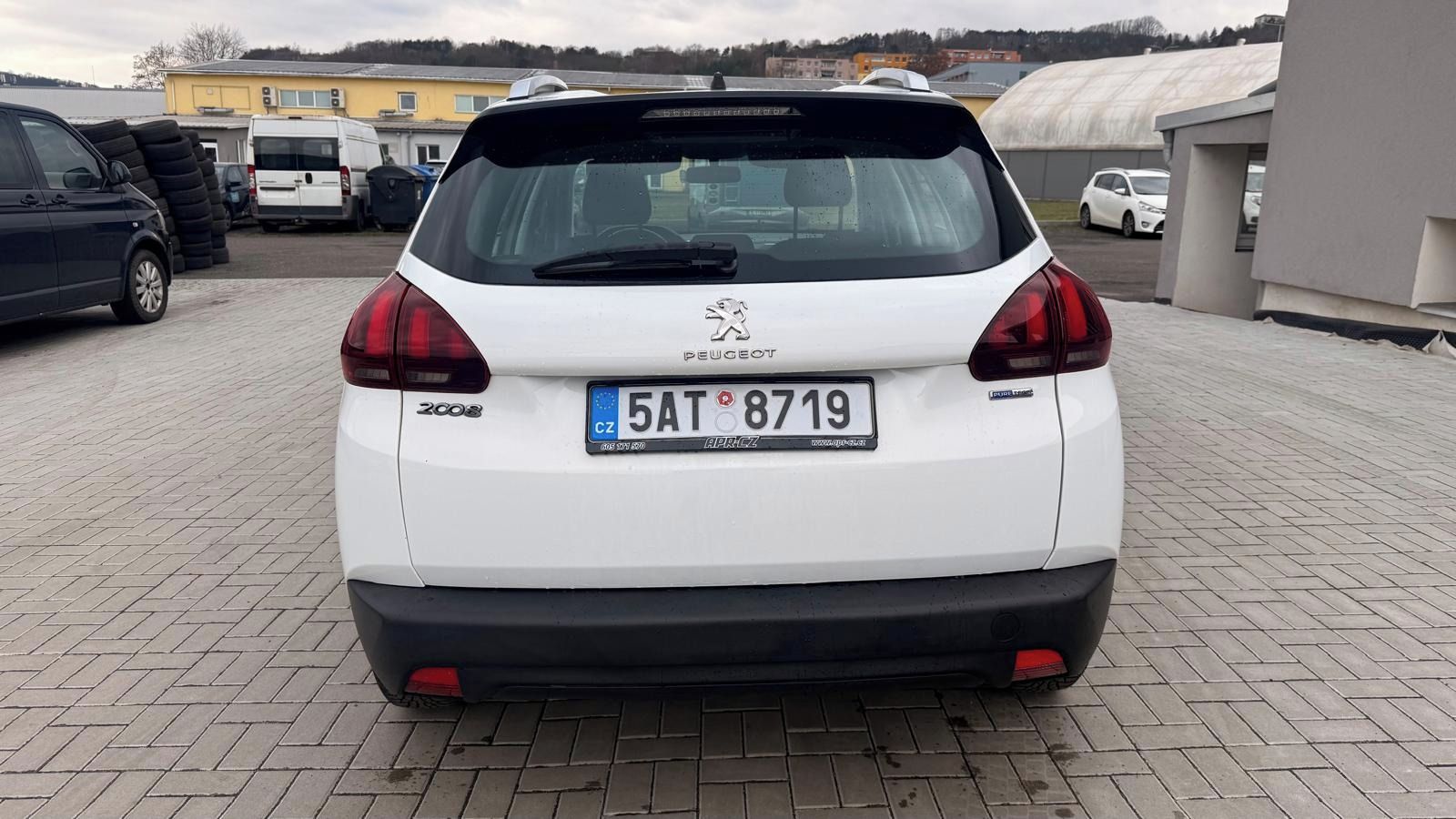 Peugeot 2008, 1.2 PureTech 60kW - fotka 4