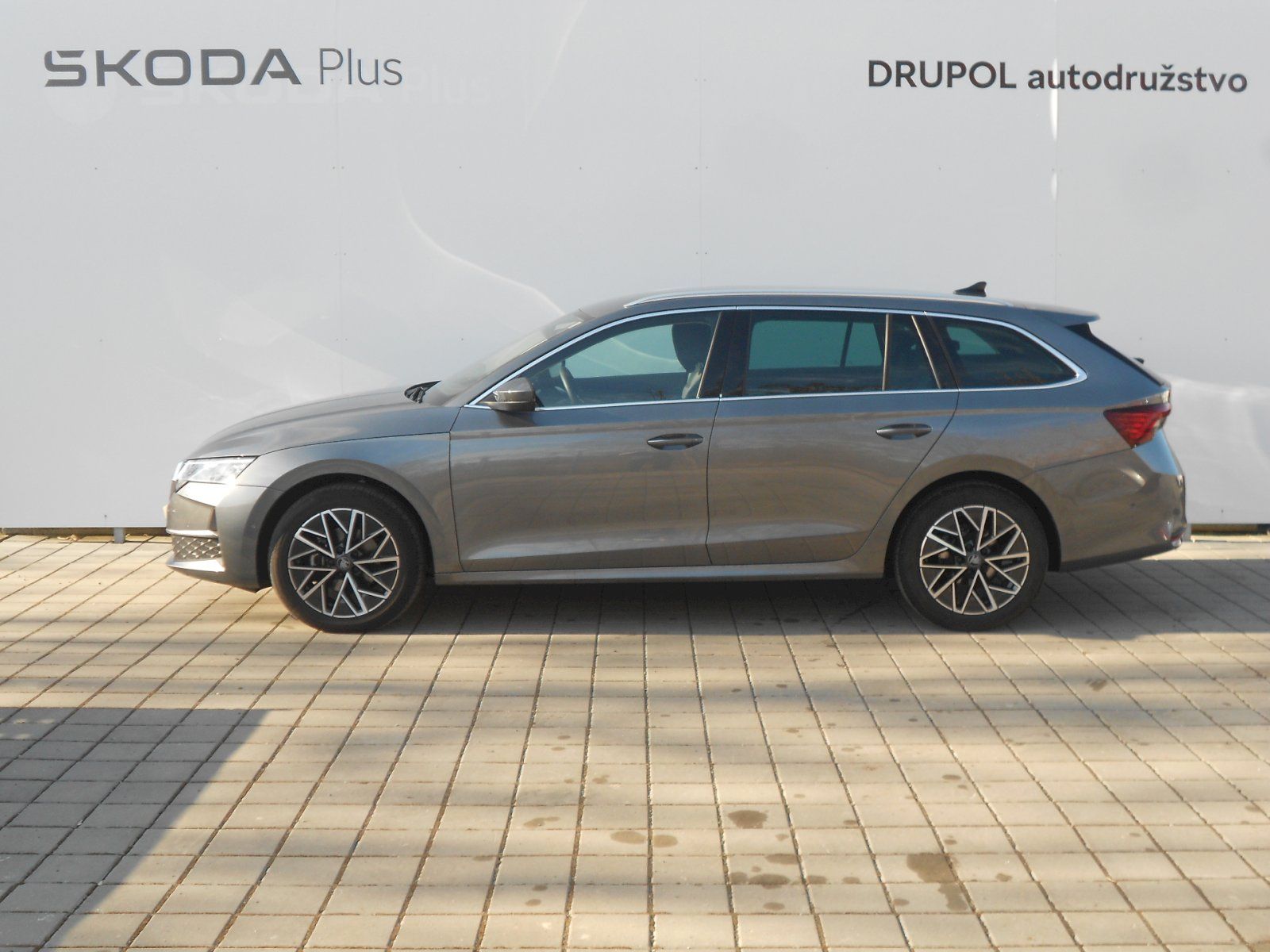 Škoda Octavia, Combi IV 1.5 TSI - 110 kW, Top - fotka 3