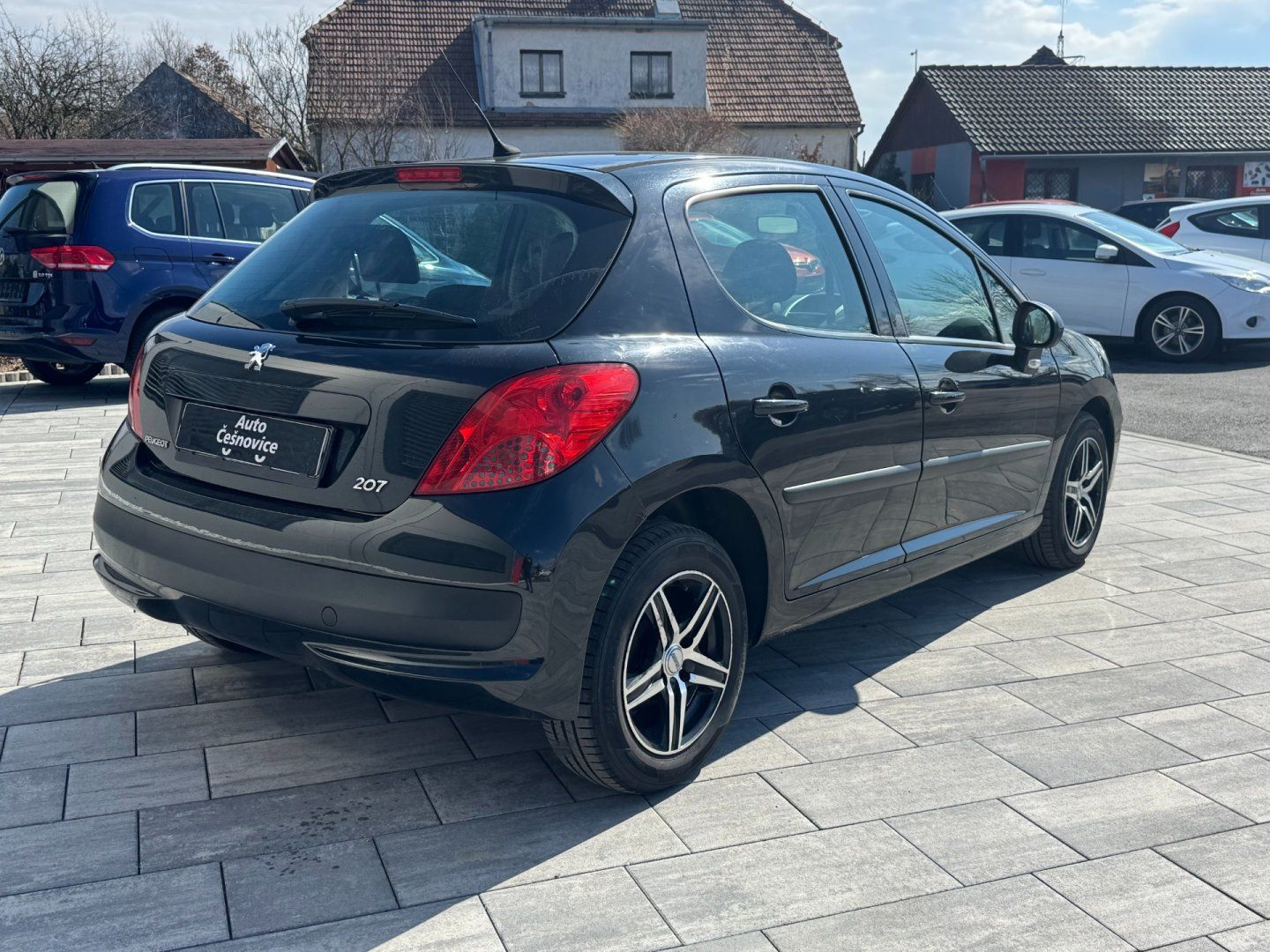 Peugeot 207, 1,4i 54 KW Klima - fotka 5