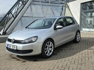1.4 16V, 2zónová klimatizace