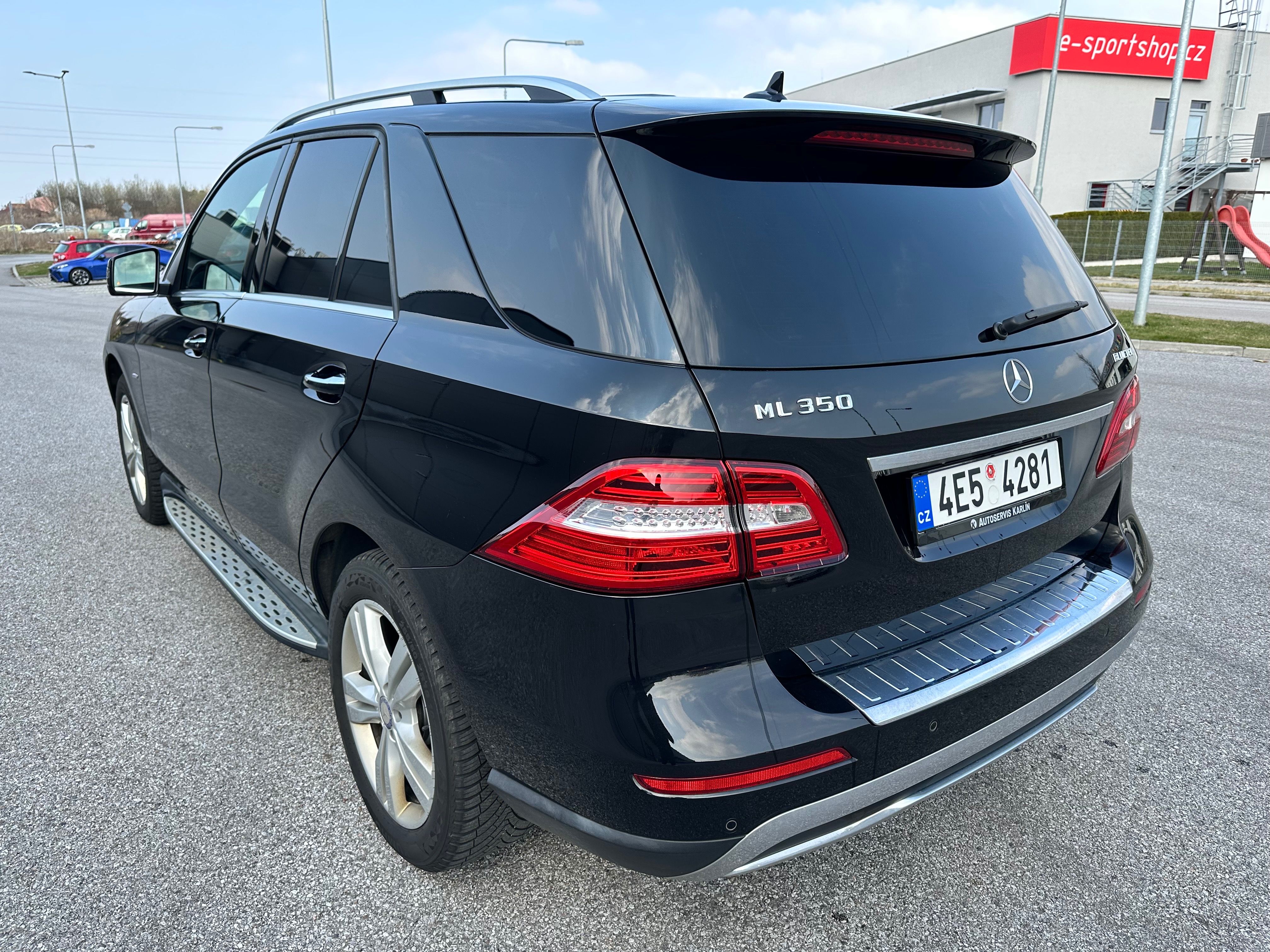 Mercedes-Benz ML, 350CDI 190kW CZ Tažné 3,5 tuny - fotka 3