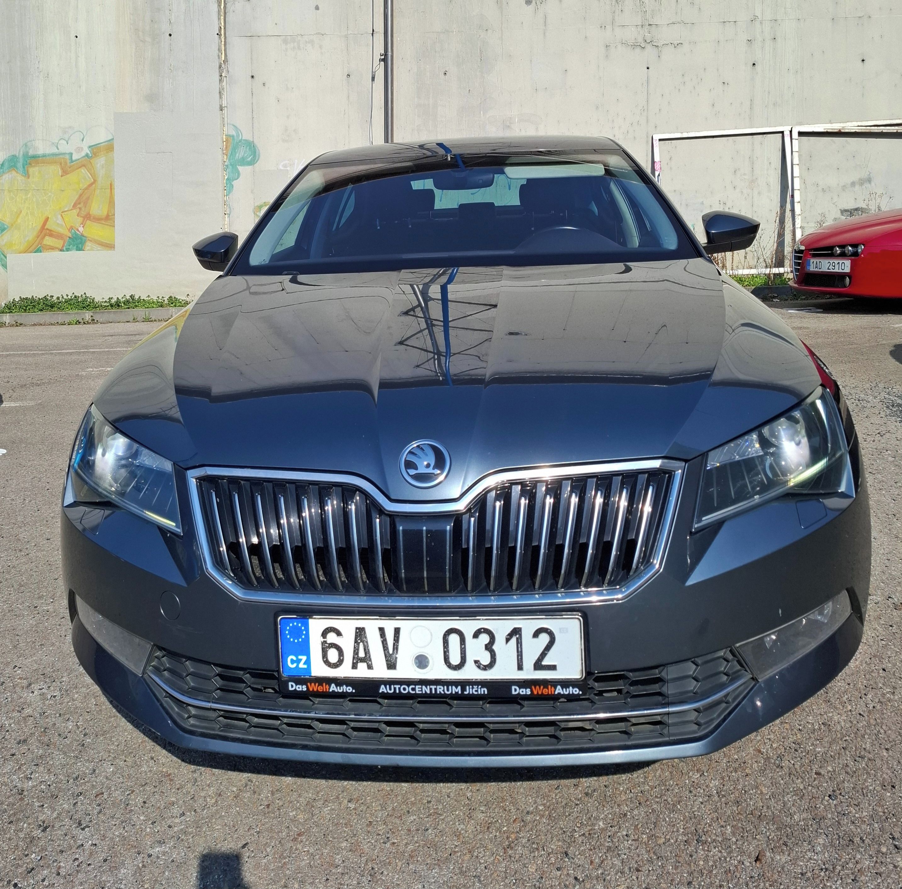 Škoda Superb, Škoda Superb 2.0 TDI - fotka 2