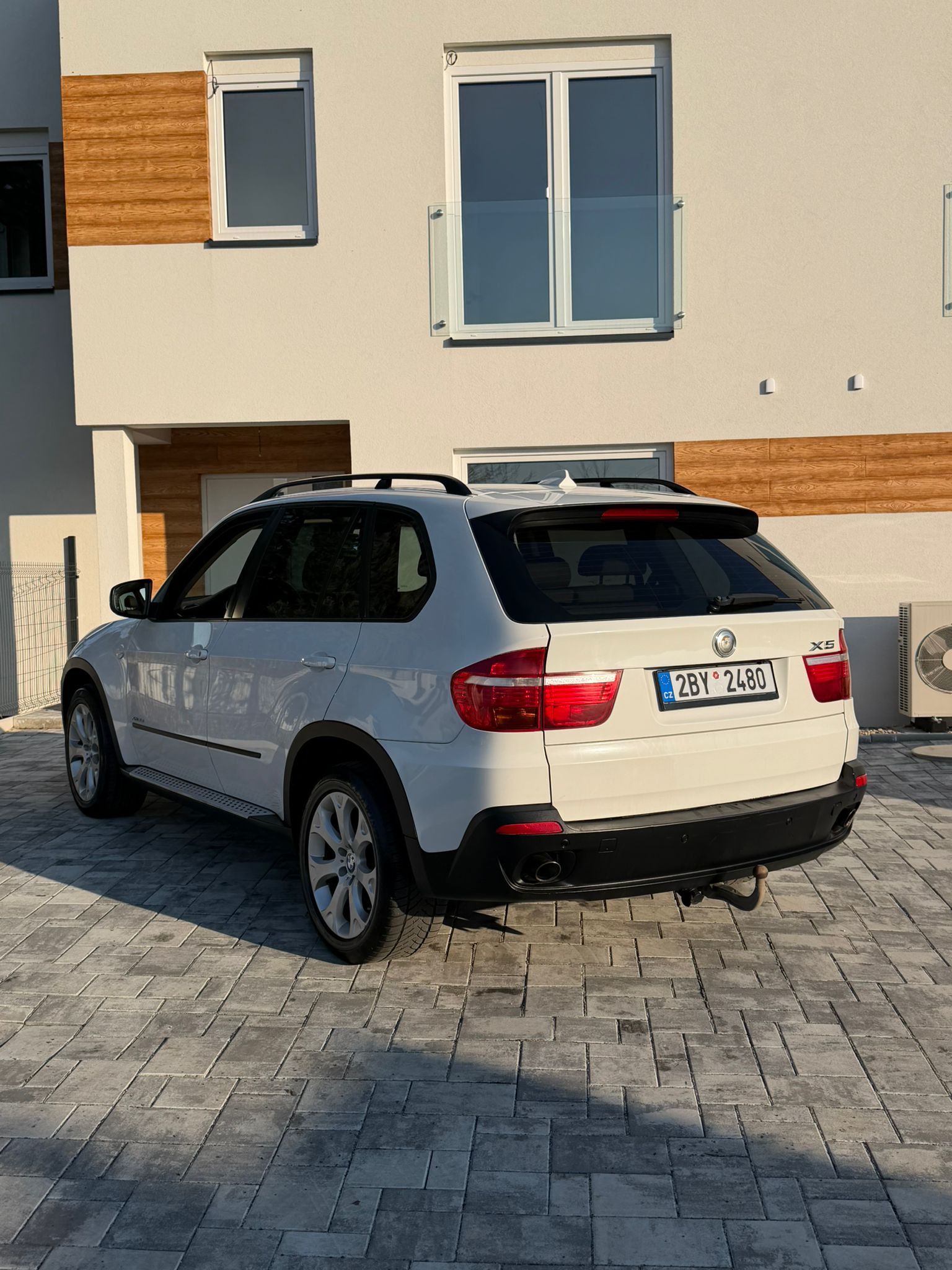 BMW X5, Panorama Tažné 3,5t - fotka 5