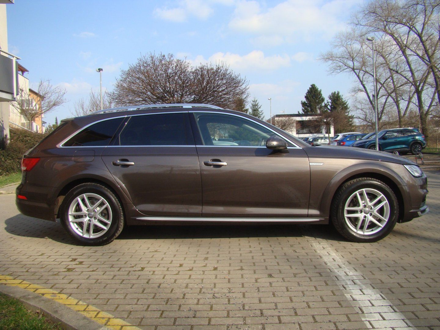 Audi A4 allroad, 2.0TDi WEBASTO VIRTUAL - fotka 3