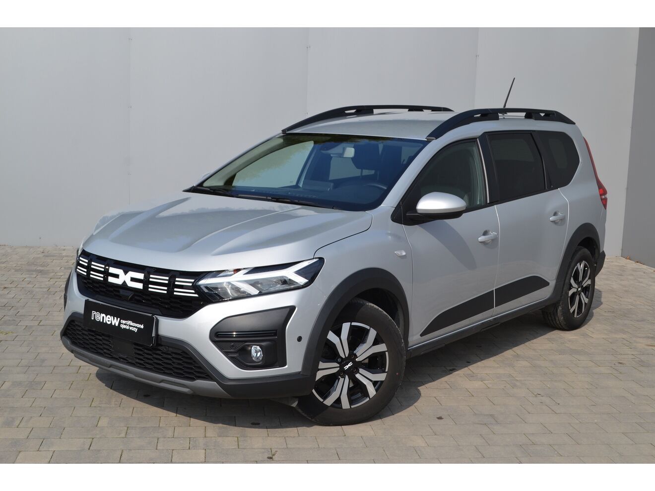Dacia Jogger, Expression 7 MÍST TCe 110