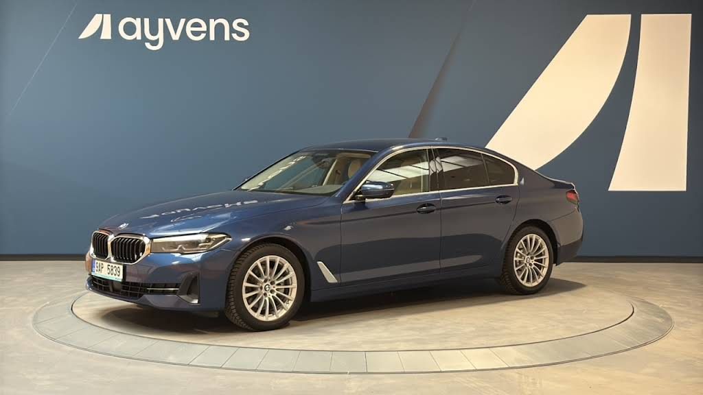 BMW Řada 5, 2.0 520i AT - fotka 4